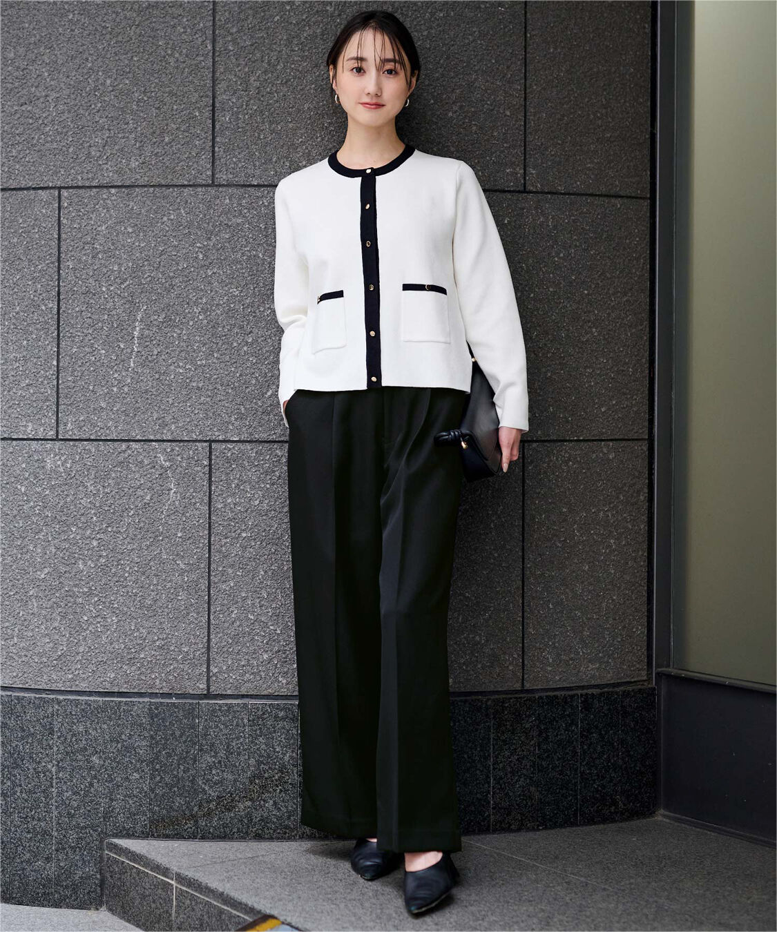 ur's「美シルエットワンタックワイドパンツ」|スラックス|