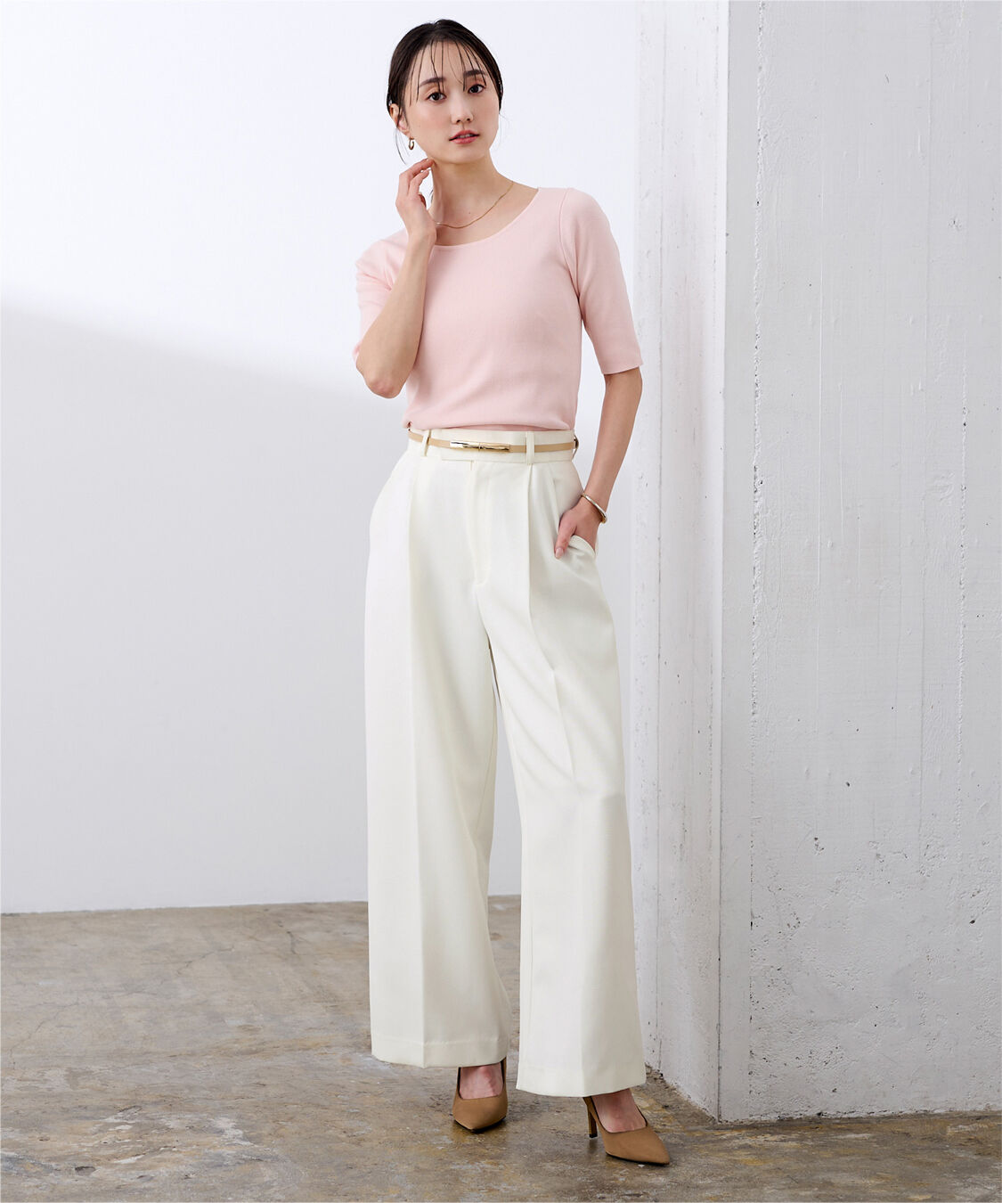 ur's「美シルエットワンタックワイドパンツ」|スラックス|