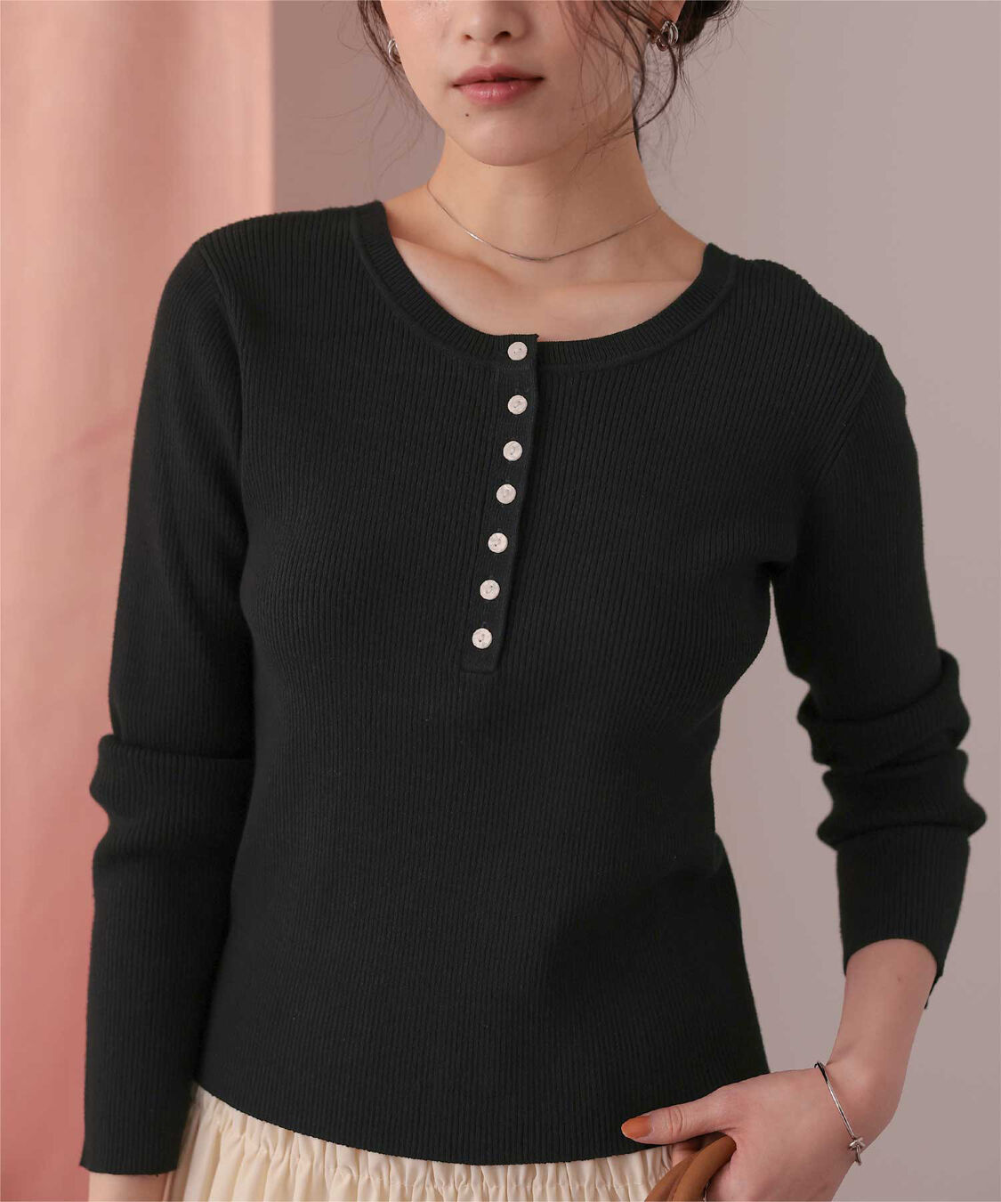 titivate「前後2wayUVケア/抗ピルヘンリーネックリブニット」|ニット・セーター|ブラック