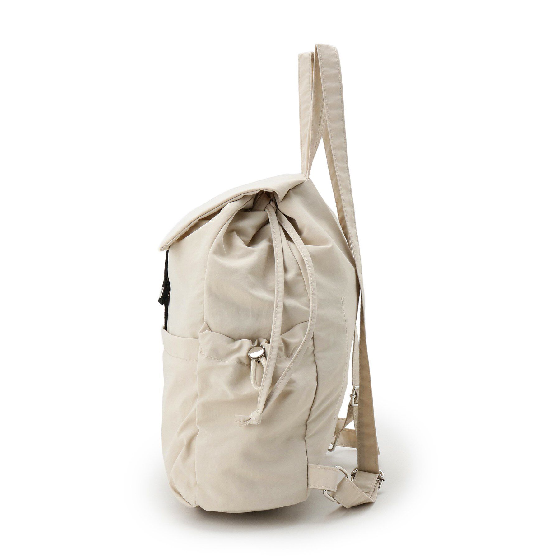 grove「【晴れの日も雨の日も】撥水フラップナイロンリュック」|リュック|