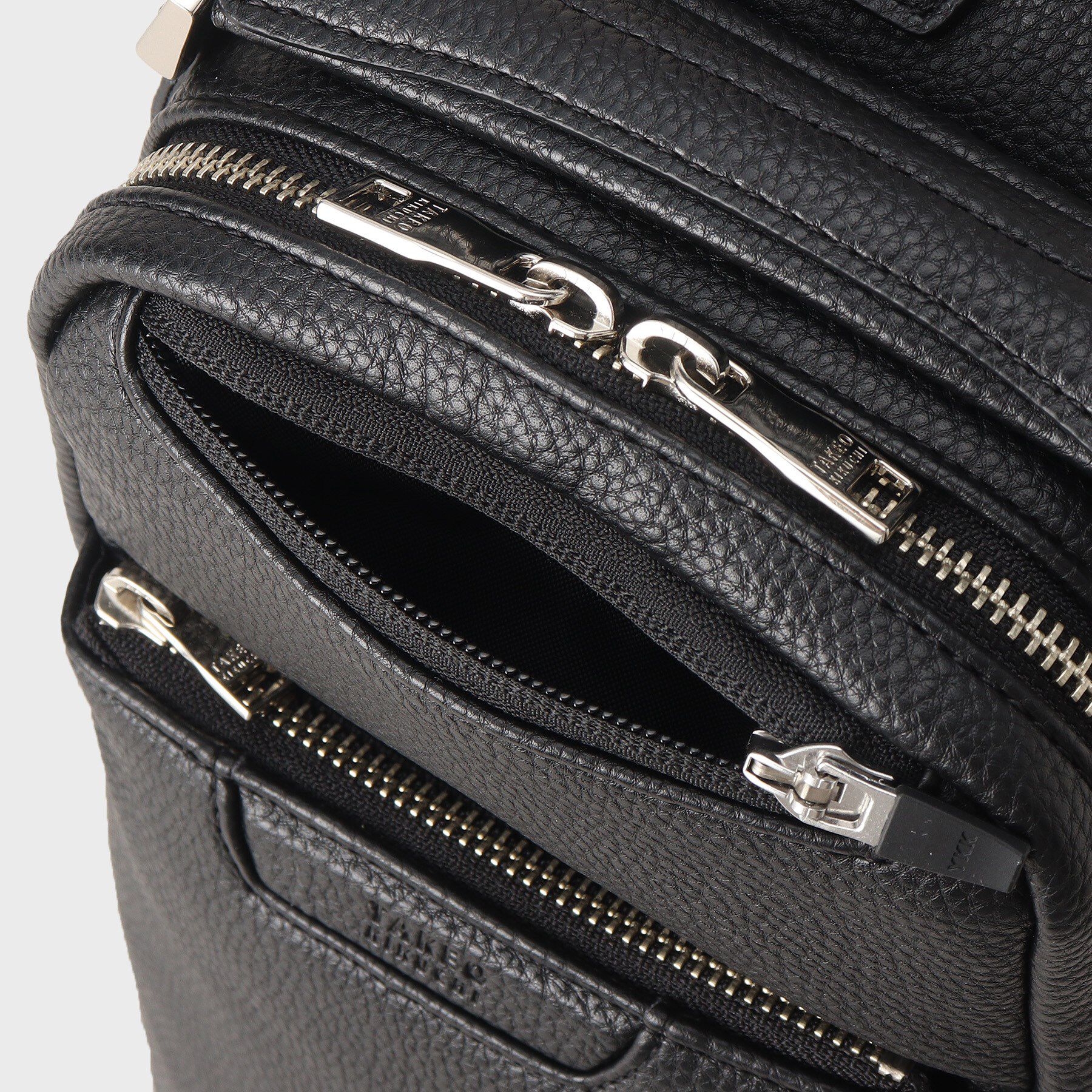 TAKEO KIKUCHI「薄マチ スマート 大人　ワンショルダーバッグ」|ショルダー・メッセンジャー|