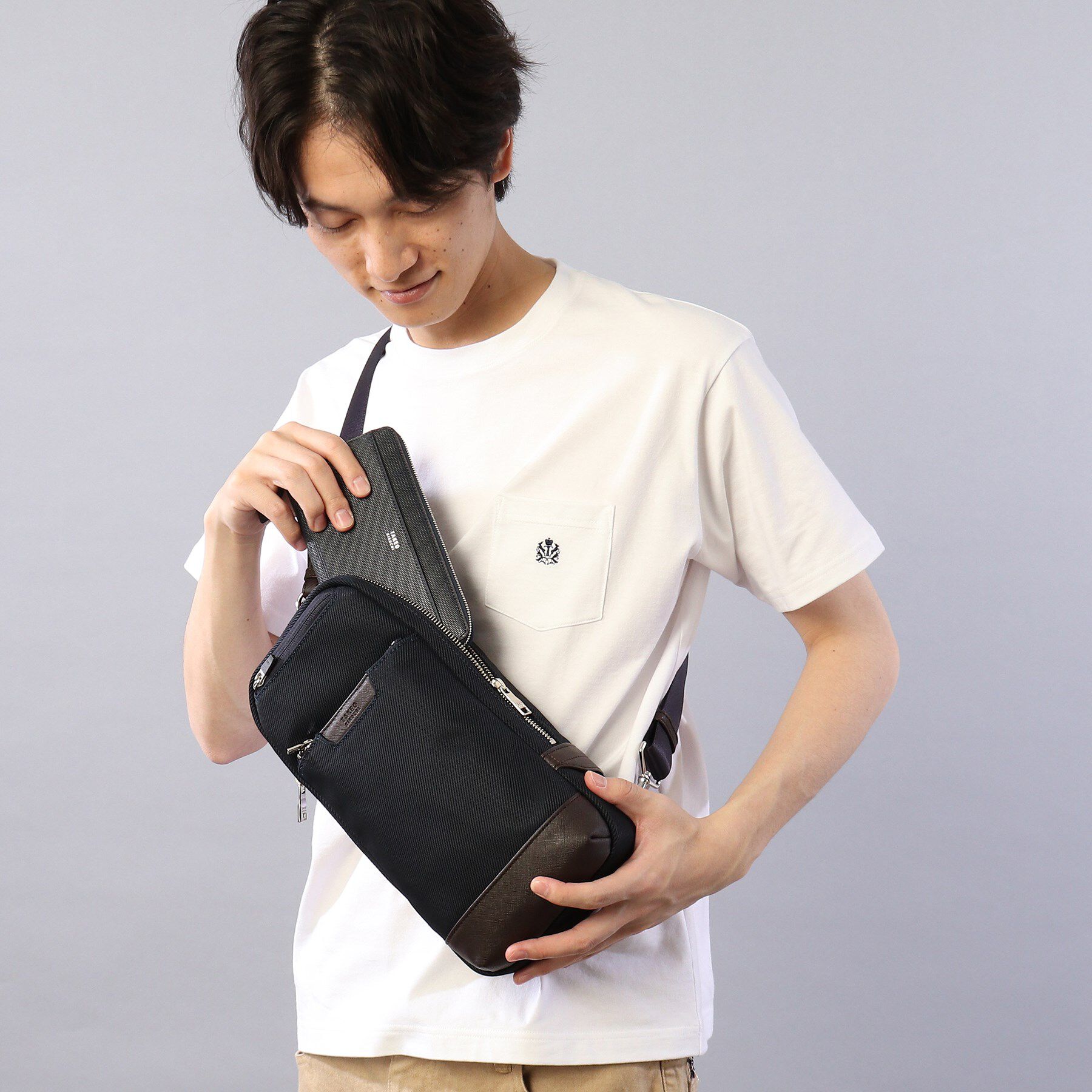 TAKEO KIKUCHI「薄マチ スマート 大人　ワンショルダーバッグ」|ショルダー・メッセンジャー|
