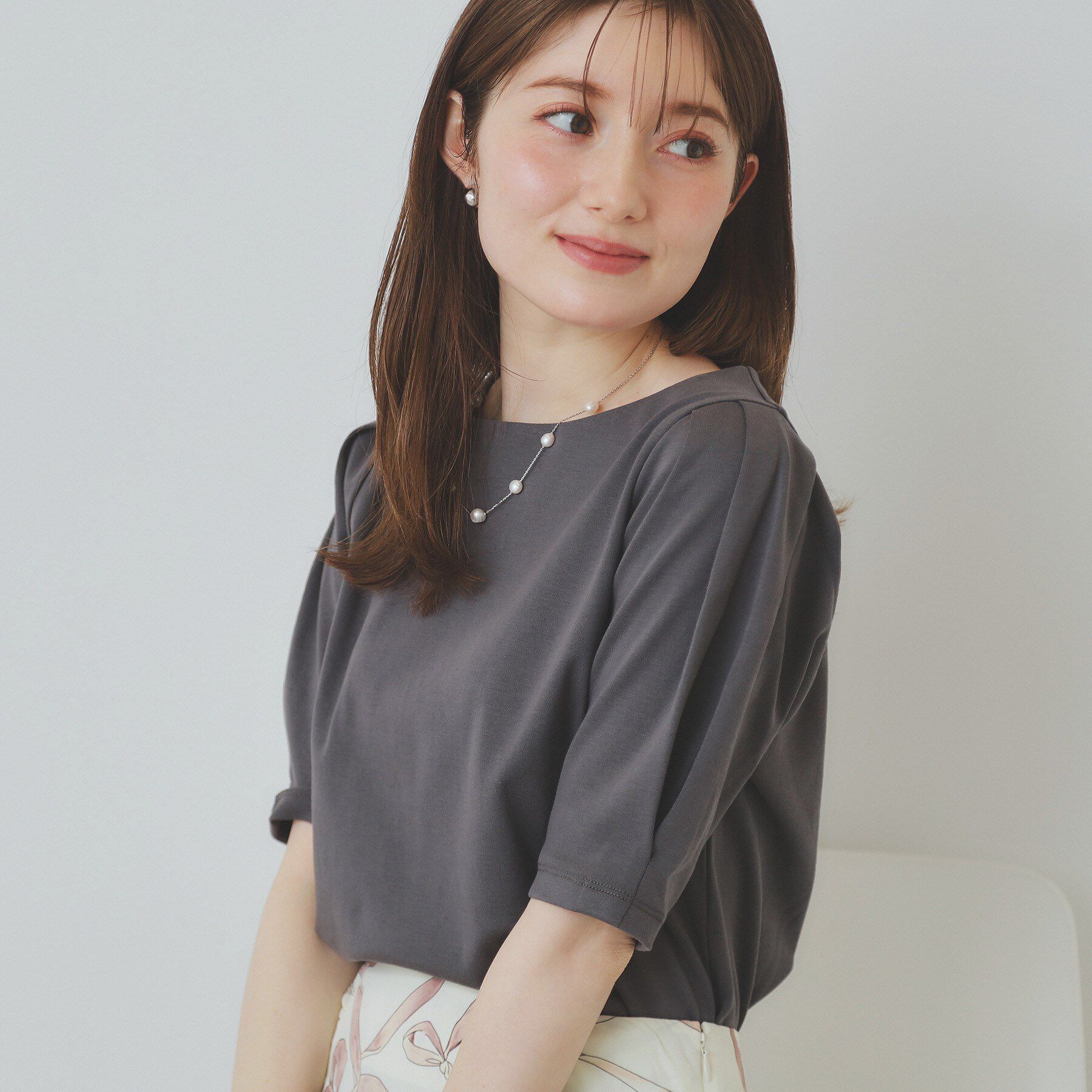 index「《10色展開/XS-LLサイズ》コットンスムースタックスリーブトップス【UV/接触冷感/洗濯機洗い可」|Tシャツ・カットソー|チャコールグレー(8