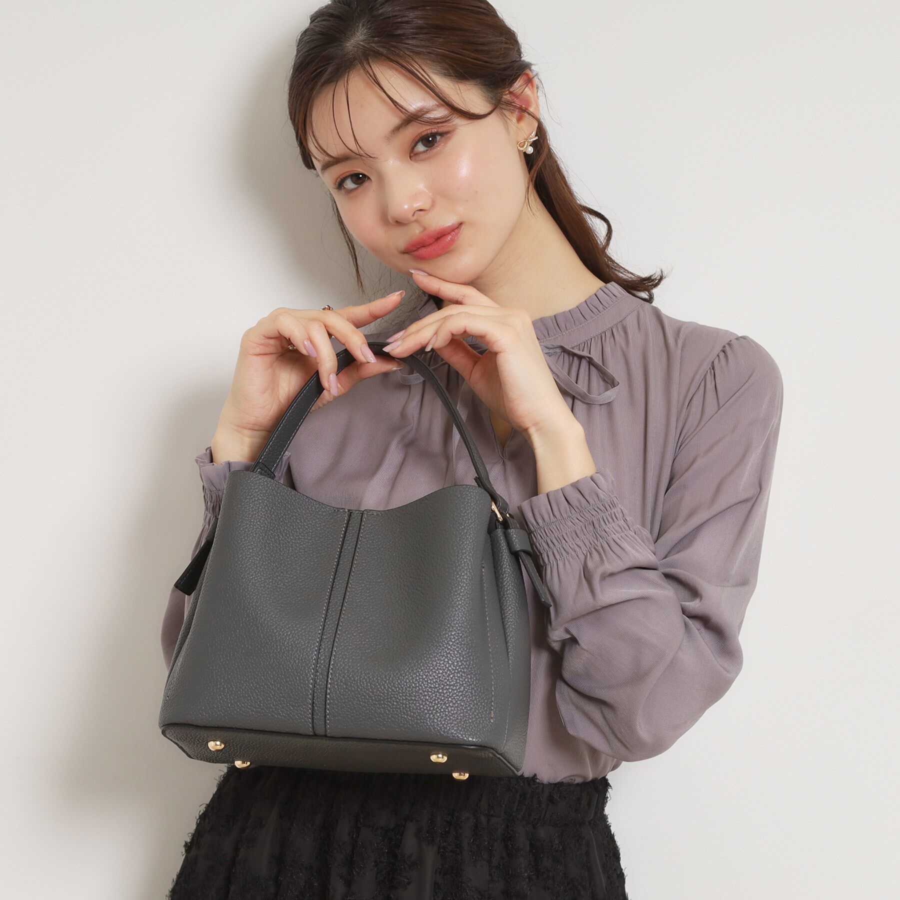 2wayレザー調ハンドバッグ（Couture broach）｜ルミネのファッション