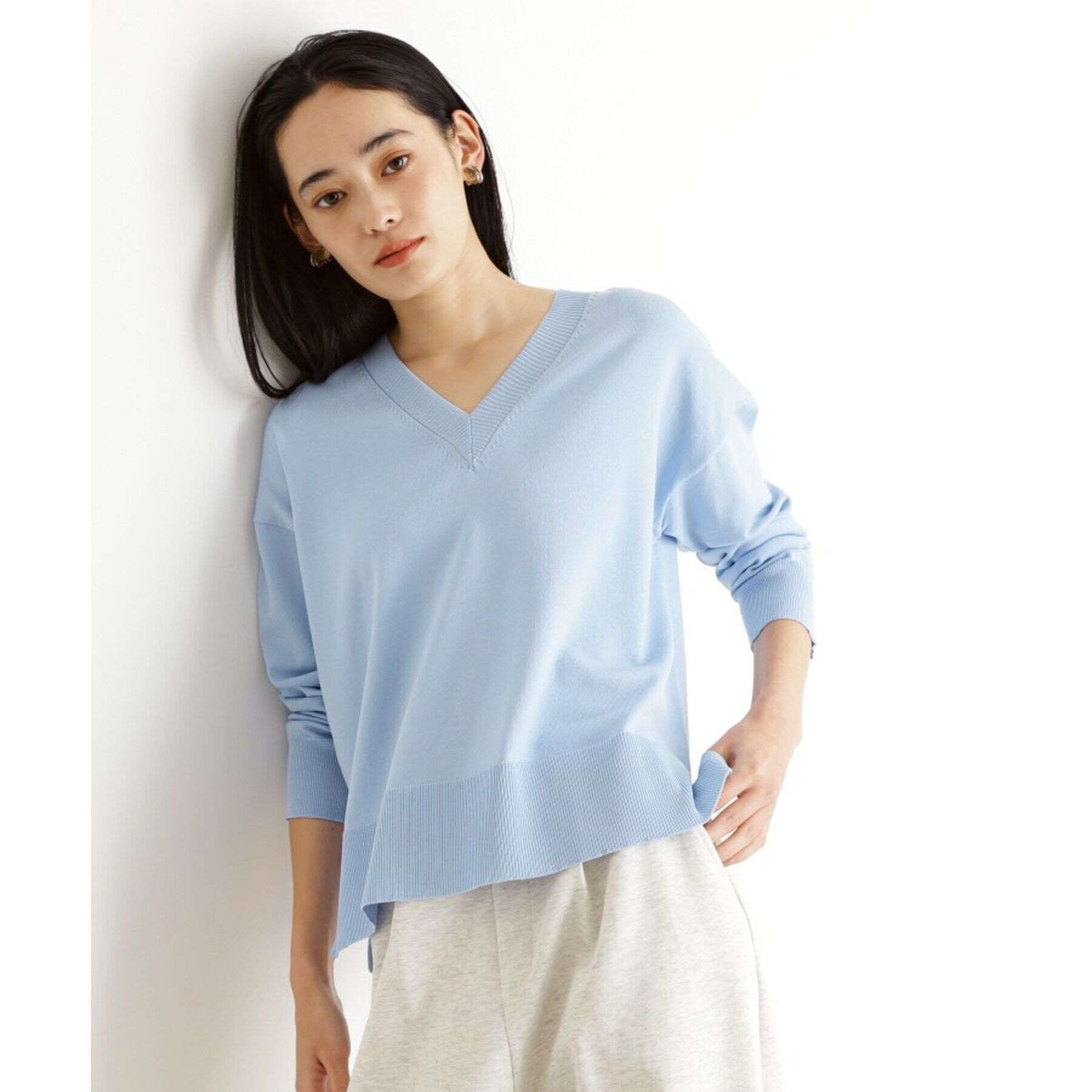 THE SHOP TK「【毛玉になりにくい】さらっとキレイVネックニット/洗濯機OK」|ニット・セーター|