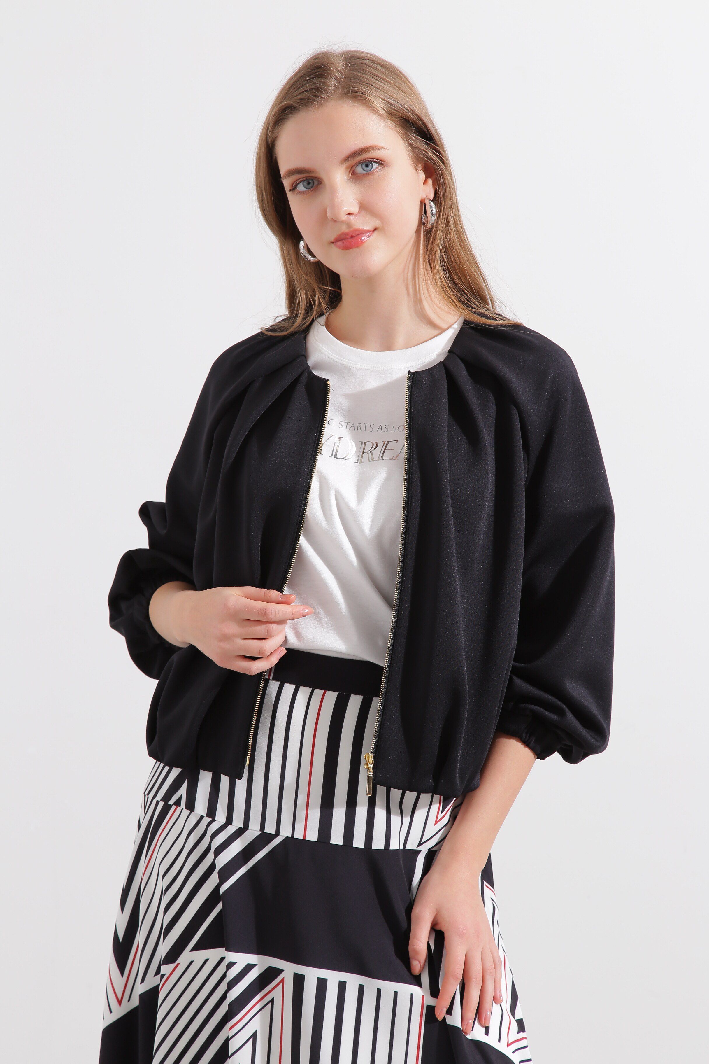  「◆ダンボールノーカラーブルゾン」|その他|ブラック