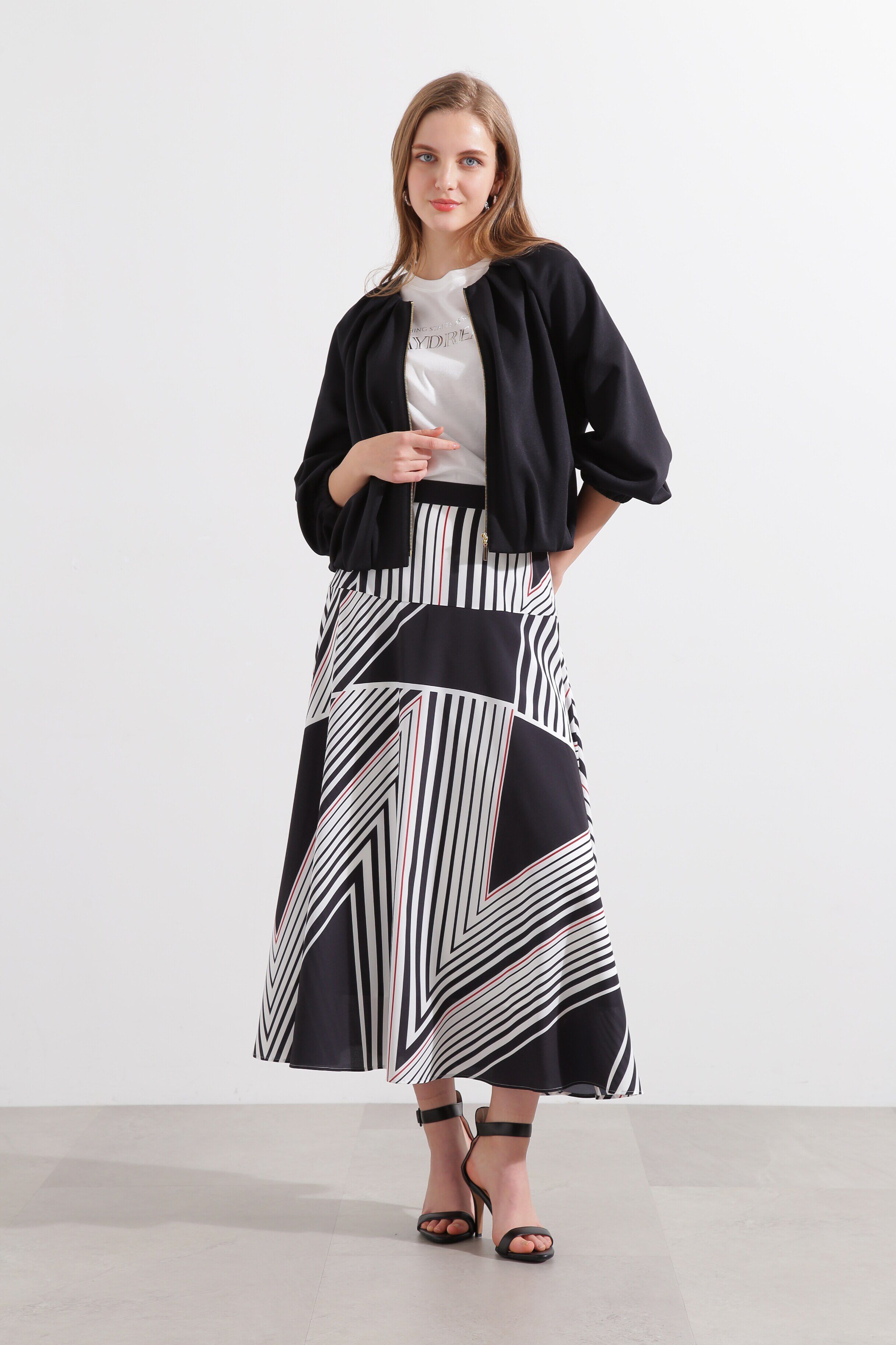  「◆ダンボールノーカラーブルゾン」|その他|