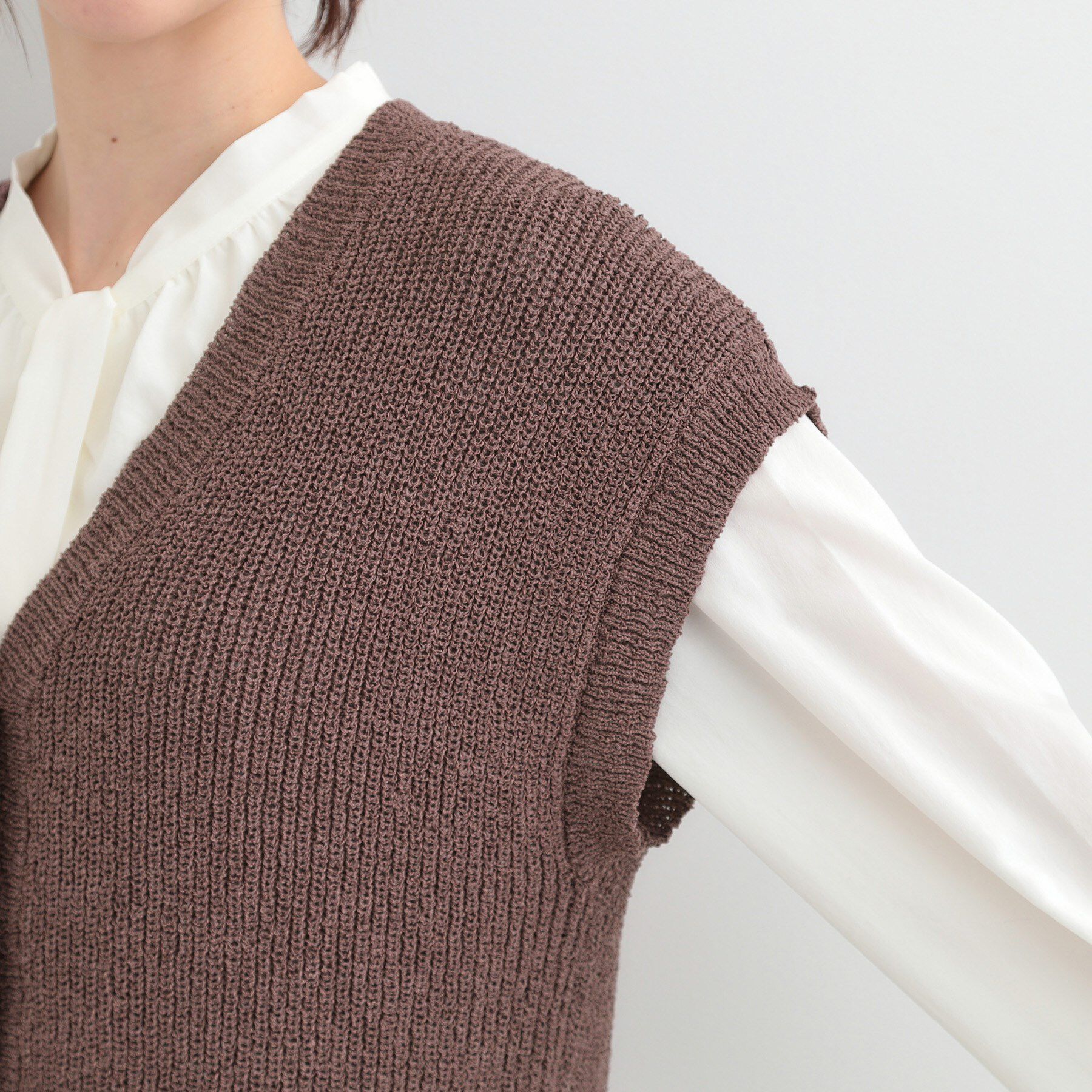 SHOO･LA･RUE「【S-LL/洗濯機可】気軽にレイヤード ざっくり前開きニットベスト」|ベスト・ジレ|