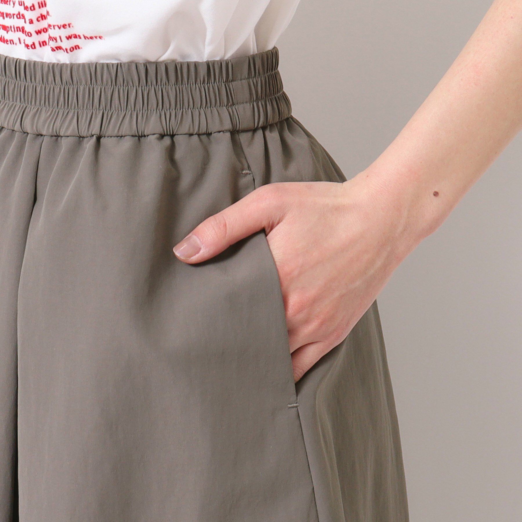 Dessin「【ウエストゴム・洗える】ナイロンフレアスカート」|スカート|