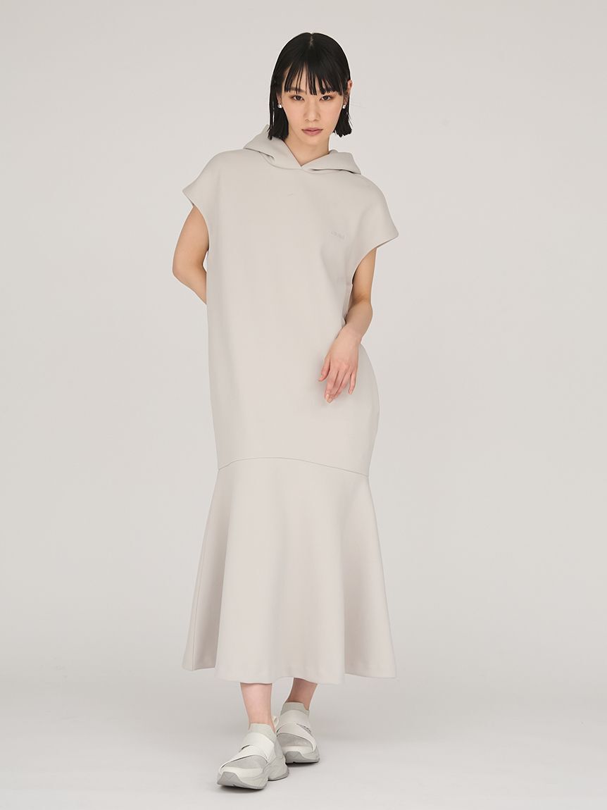 emmi atelier「【限定カラー】emmiロゴフーディーワンピース」|ワンピース|