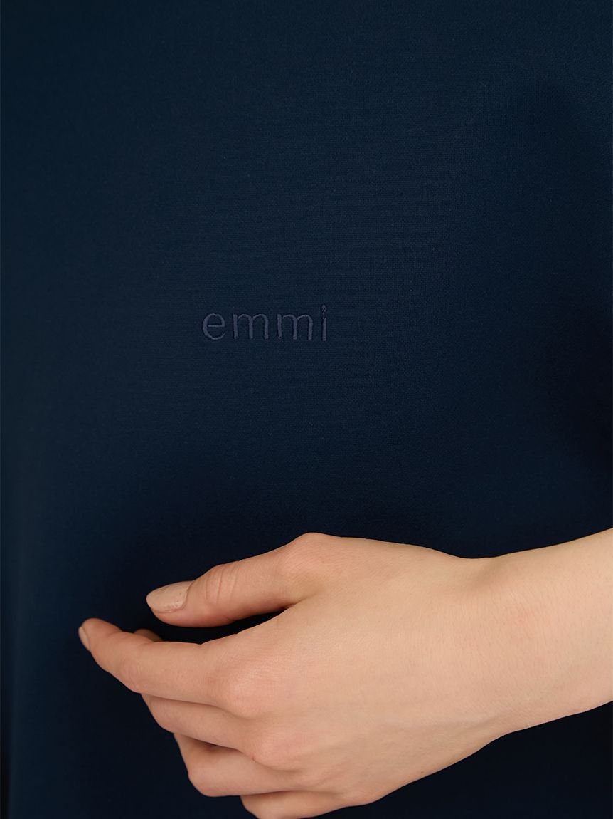 emmi atelier「【限定カラー】emmiロゴフーディーワンピース」|ワンピース|