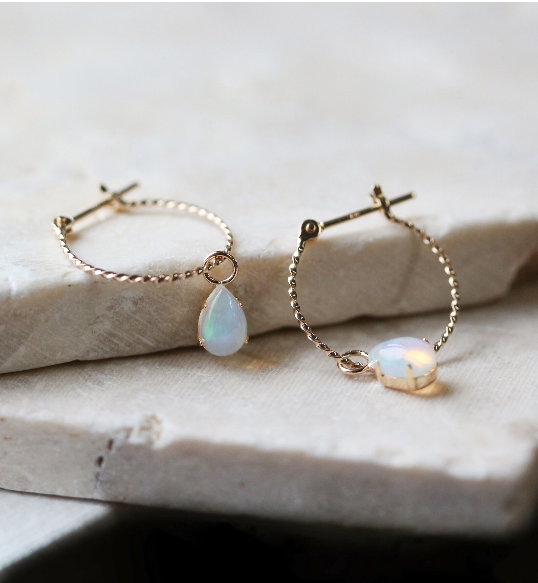  「オパール スナップ フープ ピアス  | K10YG」|ピアス|