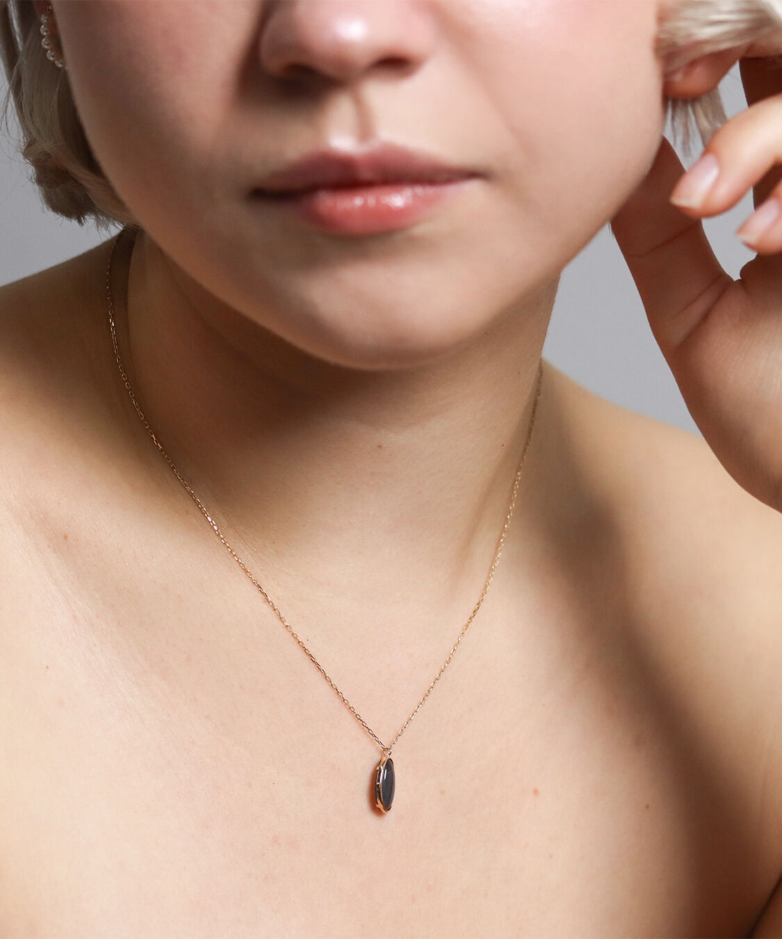  「カラーストーン ネックレス | K10YG 〈ブルーオパール / ラブラドライト〉」|ネックレス|