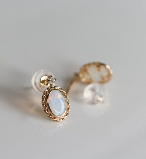  「ダイヤモンド / オーストラリア オパール ピアス | K10YG」|ピアス|