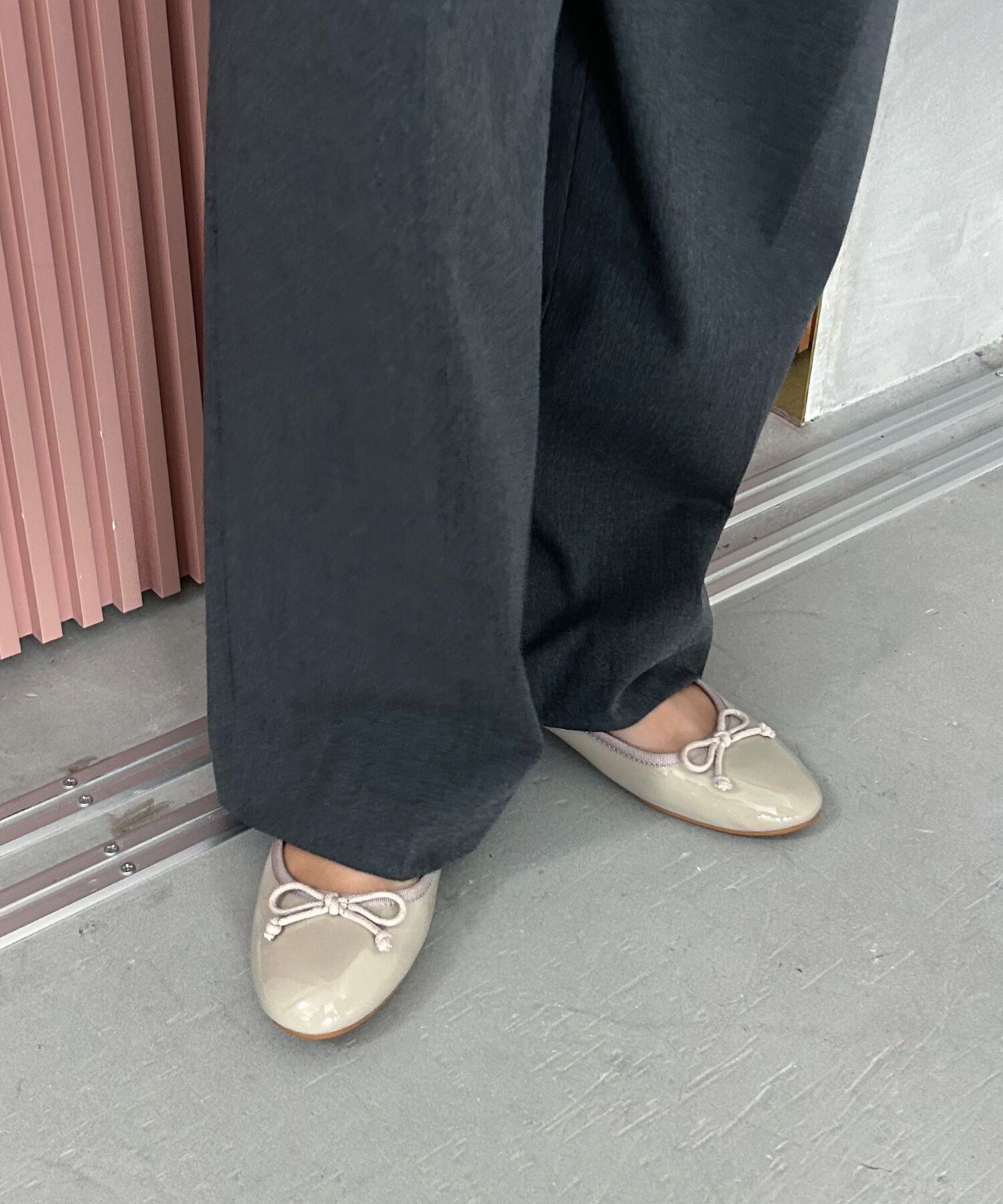 ORiental TRaffic「【 WEB限定 /累計7万足突破】 バレエシューズ /R-4006 パンプス フラット 厚手クッション エナメル」|パンプス|