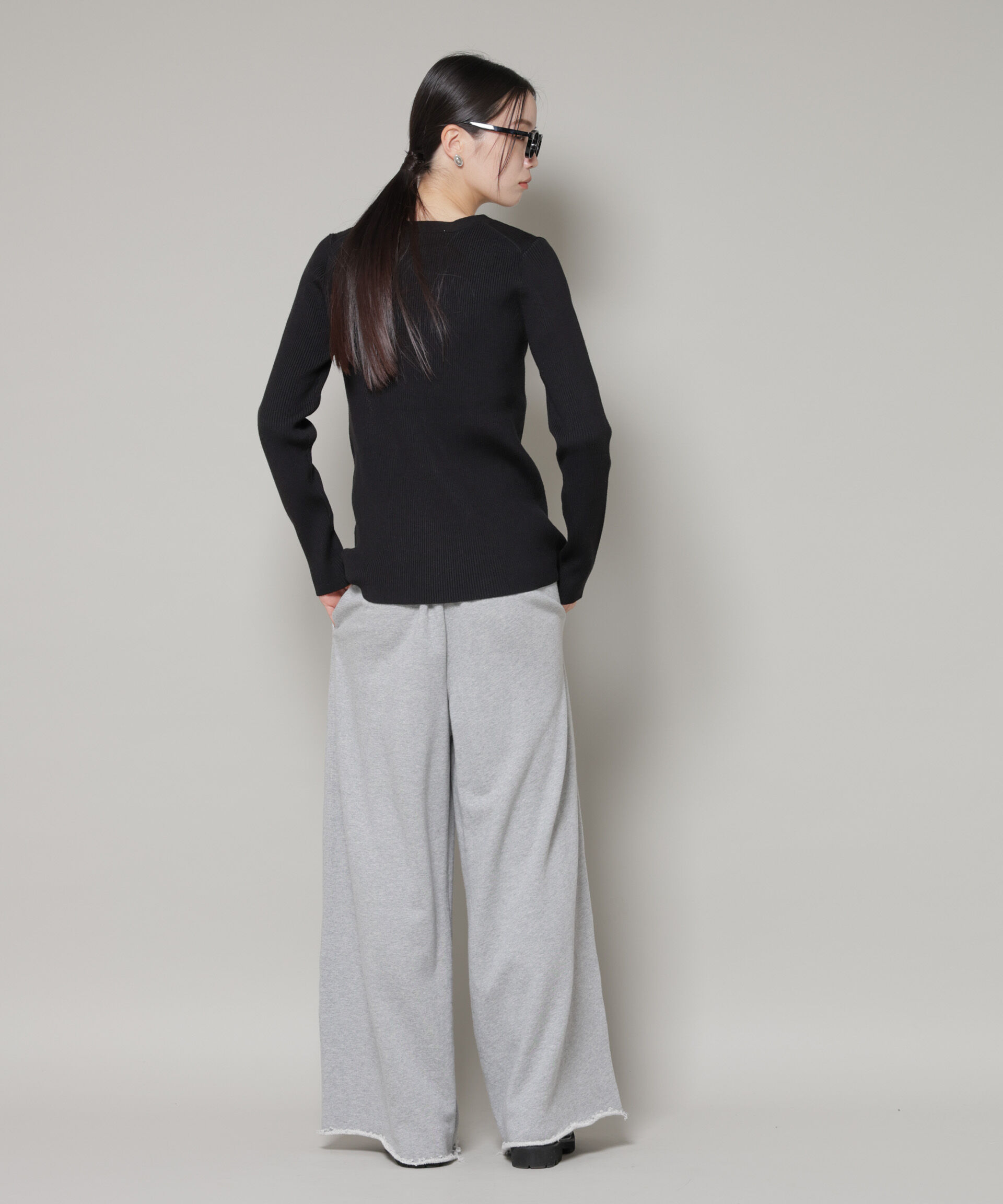 nano･universe「裾スリットVネックリブカーディガン」|ニット・セーター|