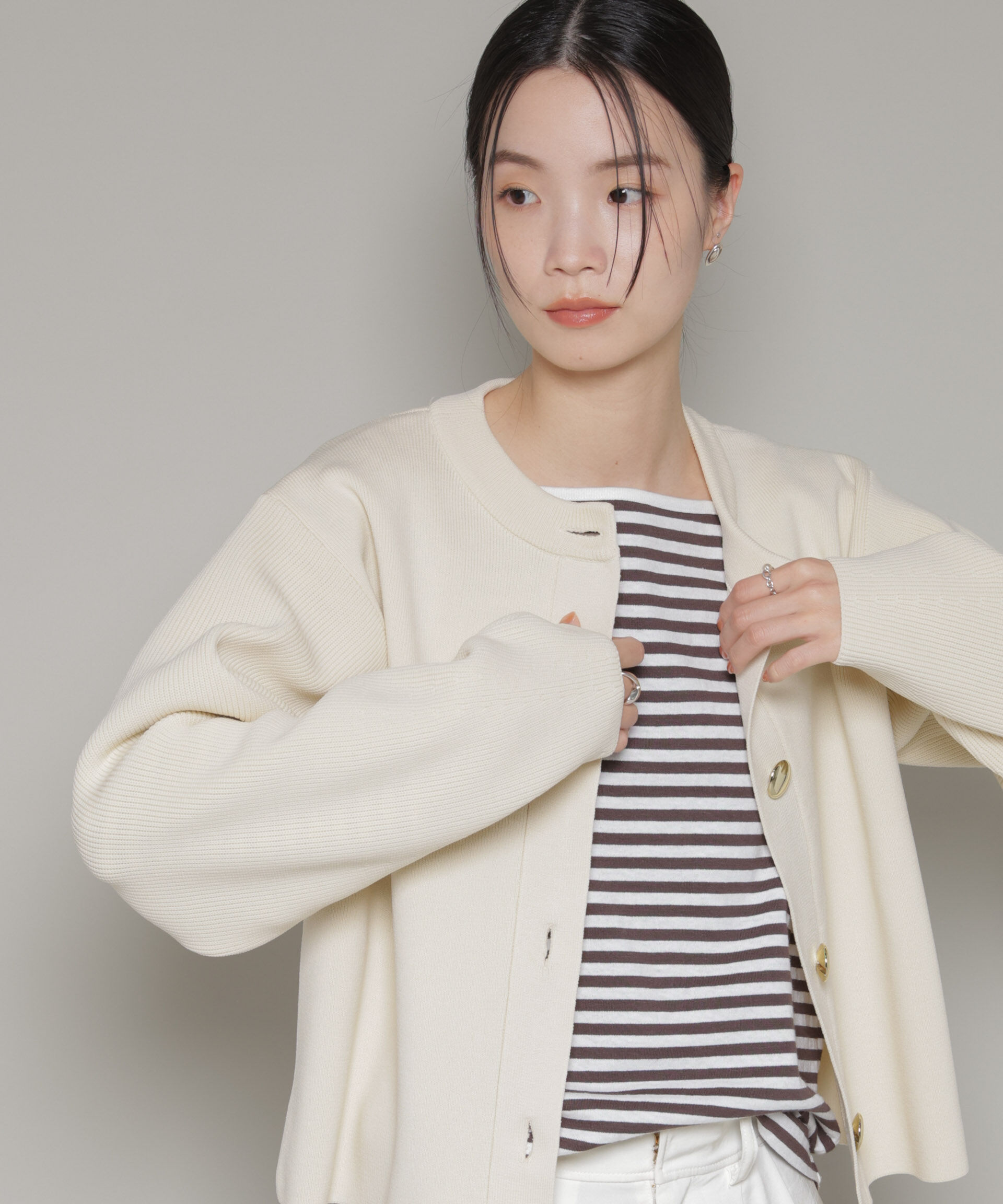 nano･universe「ビッグボタンクルーネックニットカーディガン」|ニット・セーター|