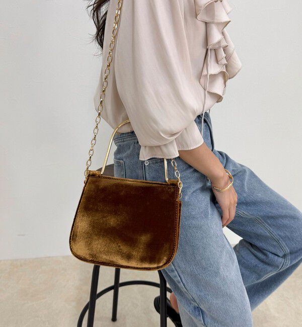 fredy emue「【LE VERNIS/ル・ベルニ】メタルハンドルオーバーフラップバッグ」|ショルダー・メッセンジャー|