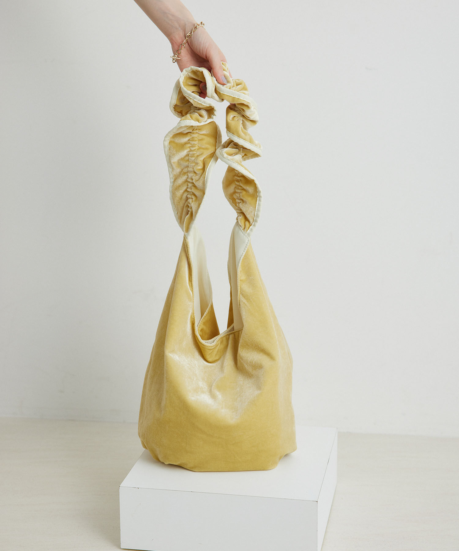 ROPE PICNIC PASSAGE「2WAY/ベロアフリルワンショルダーバッグ」|ショルダー・メッセンジャー|イエロー(80)