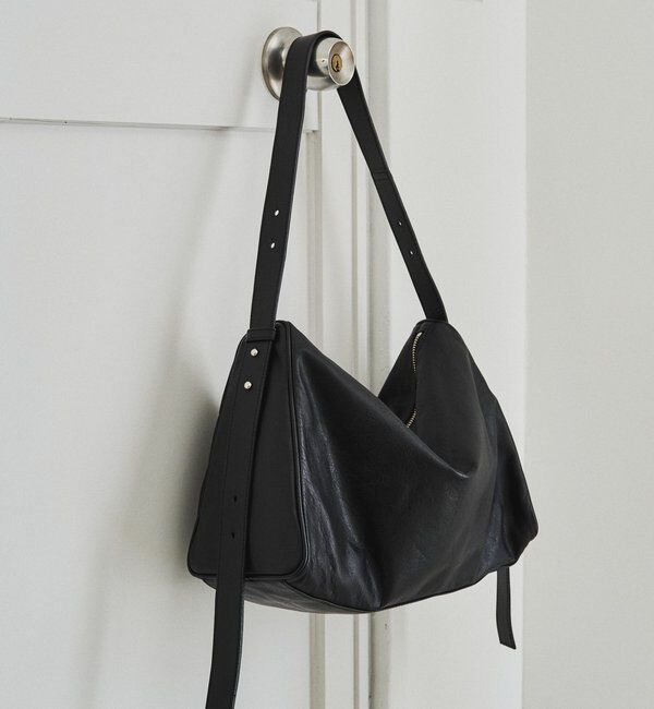  「トライアングルショルダーバッグ」|ショルダー・メッセンジャー|ブラック