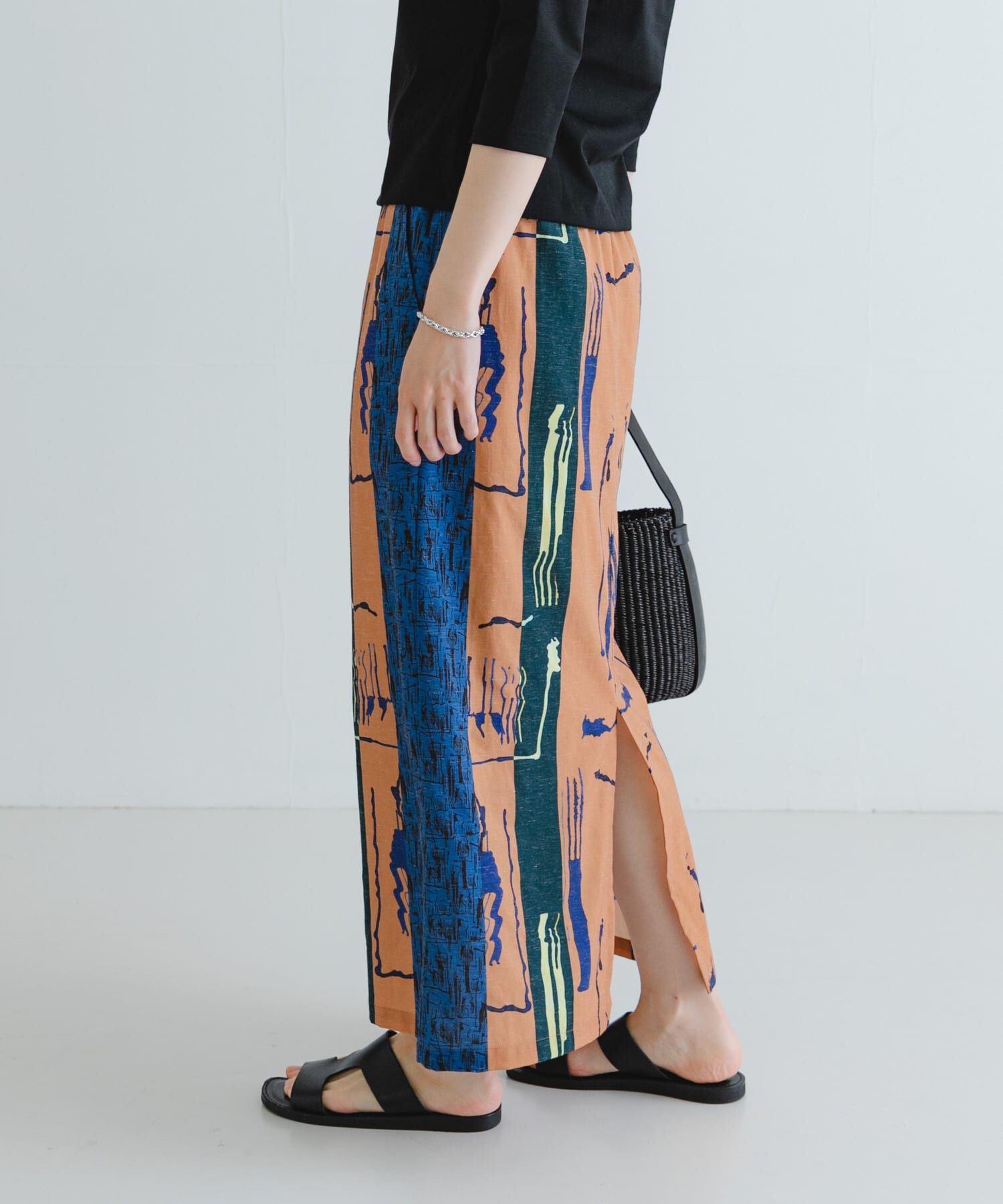 URBAN RESEARCH「『2サイズ展開』アートプリントストレートスカート」|スカート|