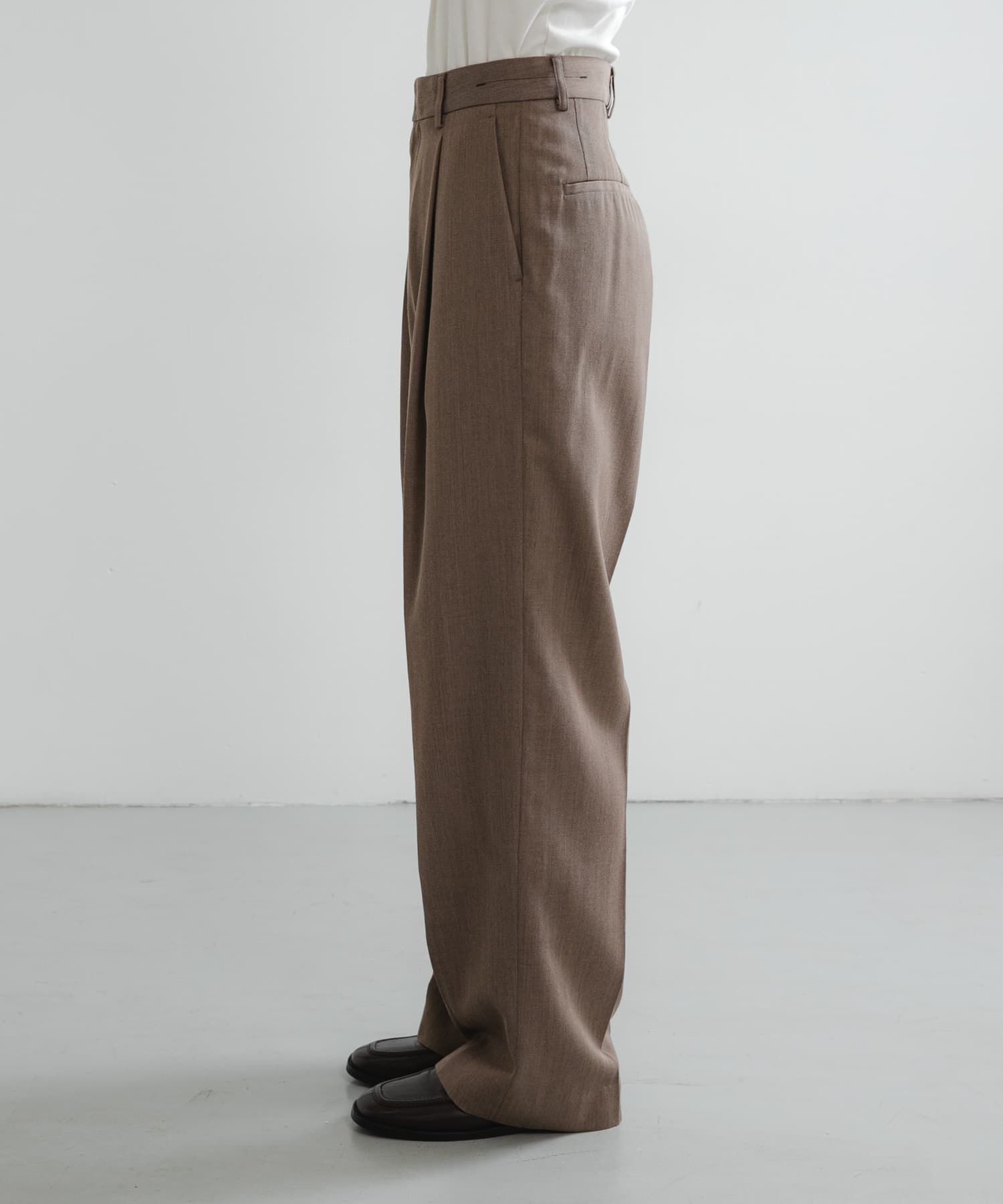 URBAN RESEARCH「new basic　WOOL TWILL SLACKS PANTS」|その他|
