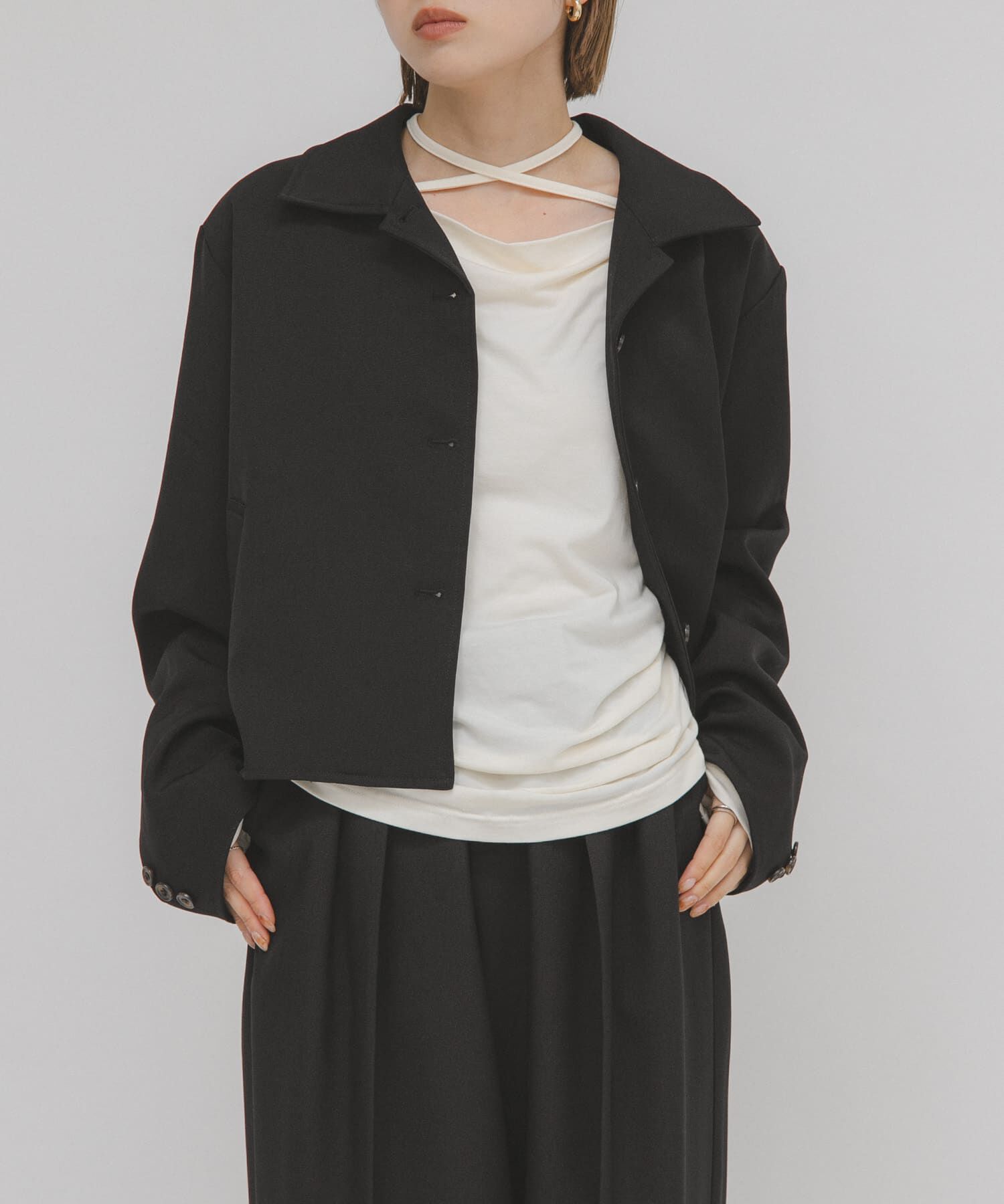  「コンパクトBOXジャケット」|ノーカラーコート|