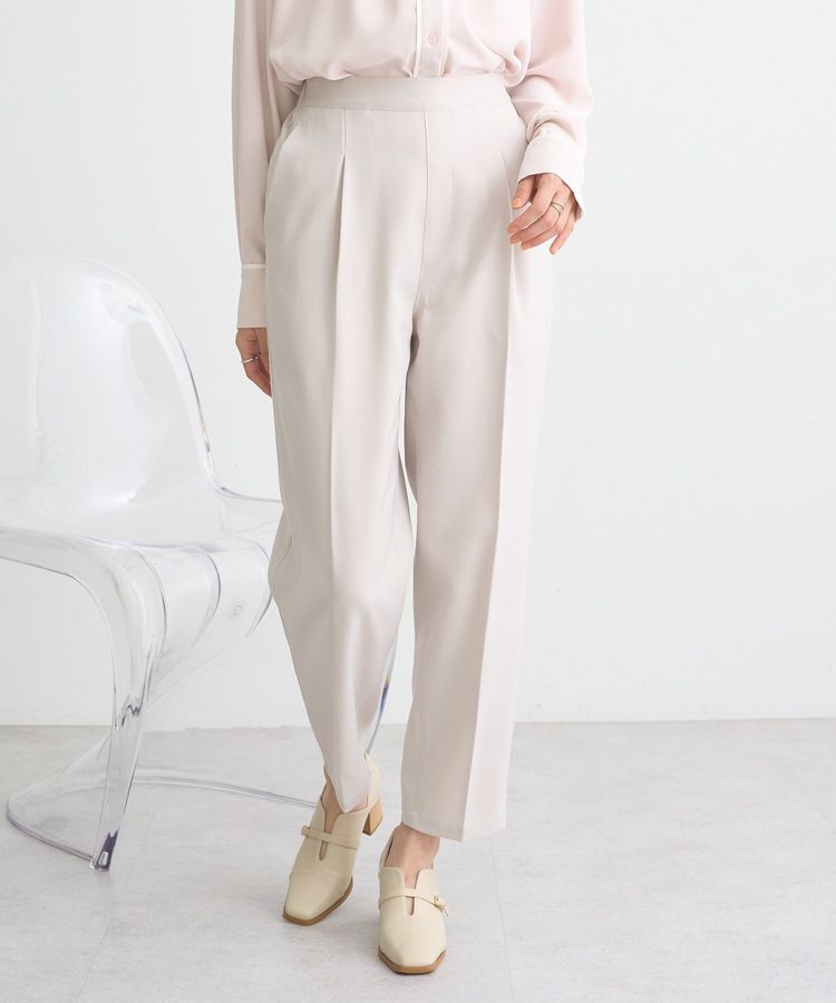 earth music&ecology「テーパードパンツ」|その他|Light beige