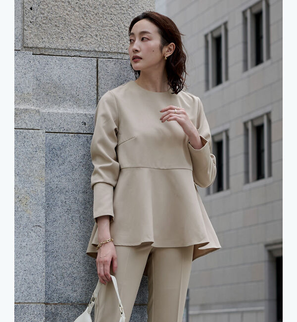 ur's「クルーネックペプラムプルオーバー」|Tシャツ・カットソー|グレージュ