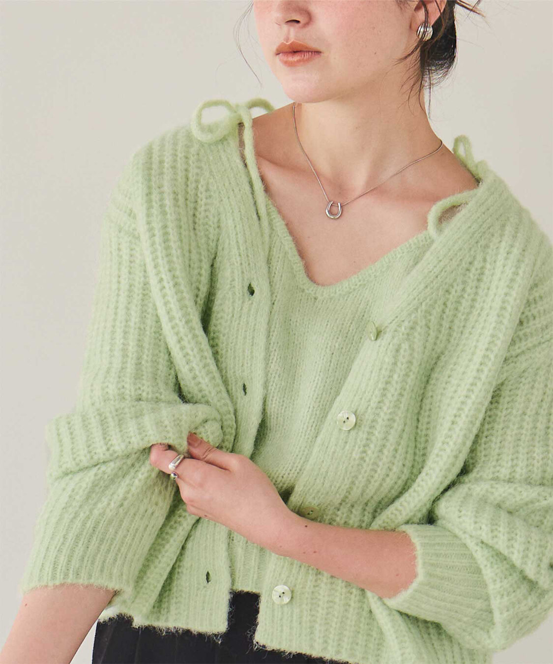 titivate「Vネックショートニットカーディガン」|カーディガン|