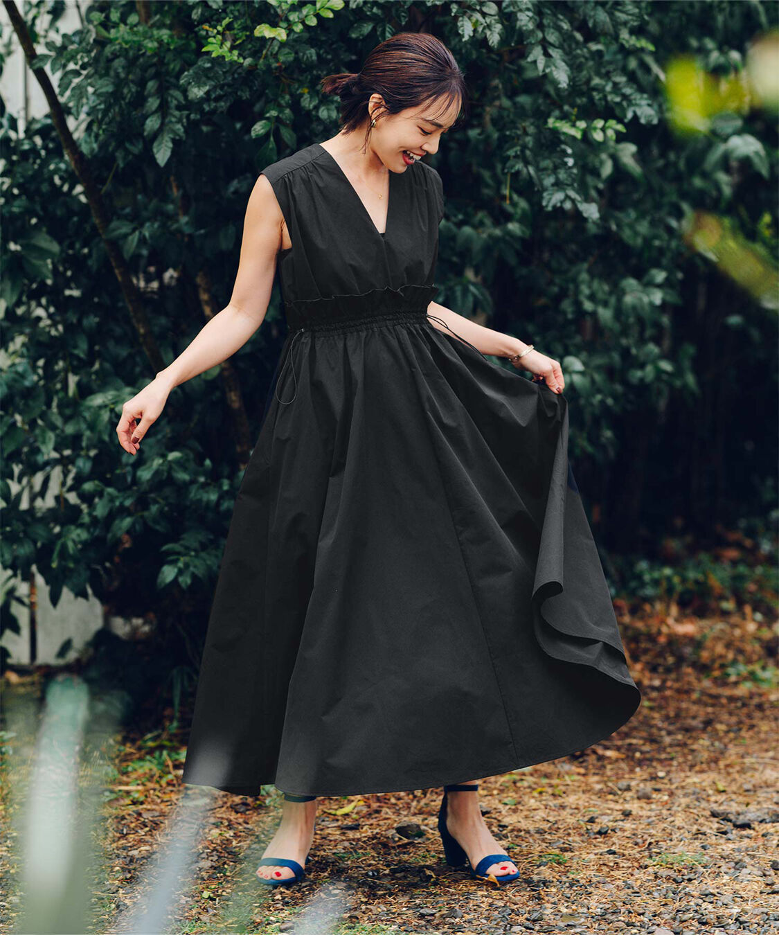 ur's「【春名亜美さんコラボアイテム】前後2wayウエストフリルデザインワンピース」|ワンピース|ブラック