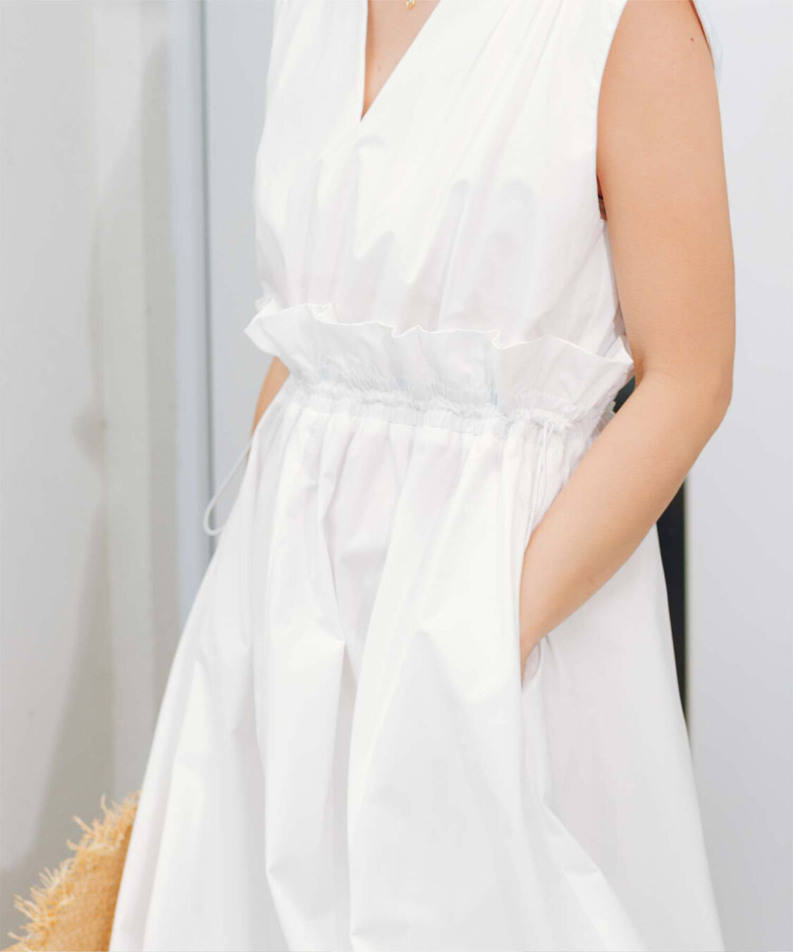 ur's「【春名亜美さんコラボアイテム】前後2wayウエストフリルデザインワンピース」|ワンピース|