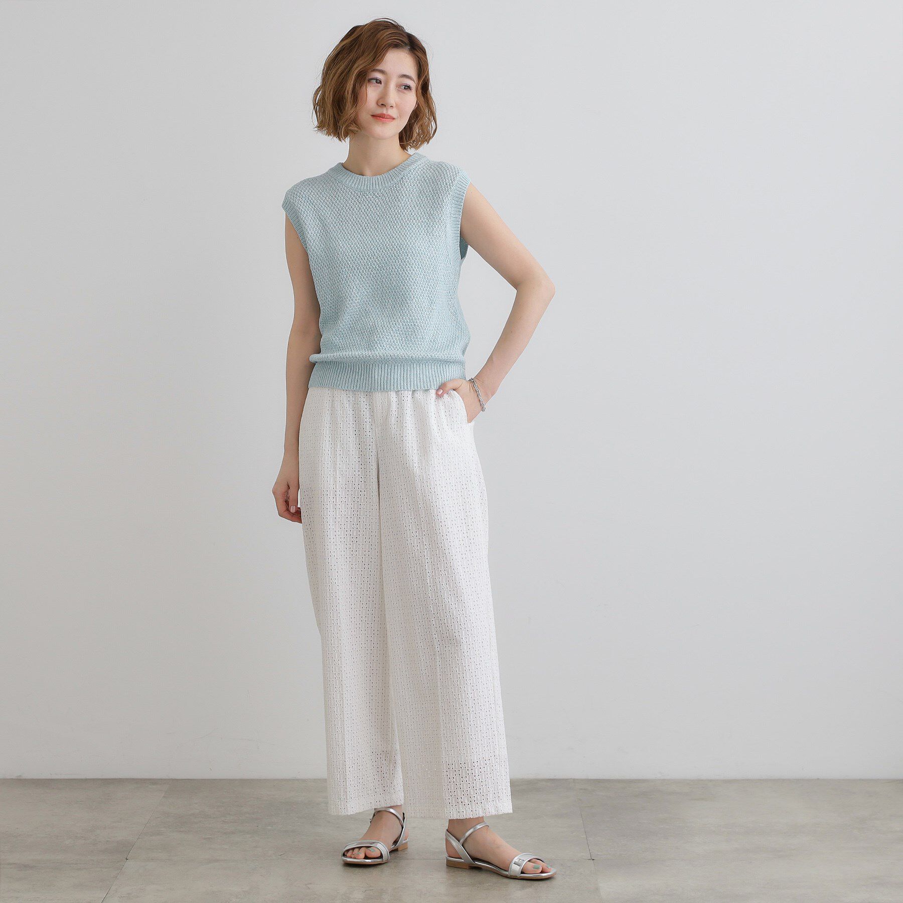 grove「ラメの上品な輝きが魅力 ラメカノコスリーブレスニット」|ニット・セーター|