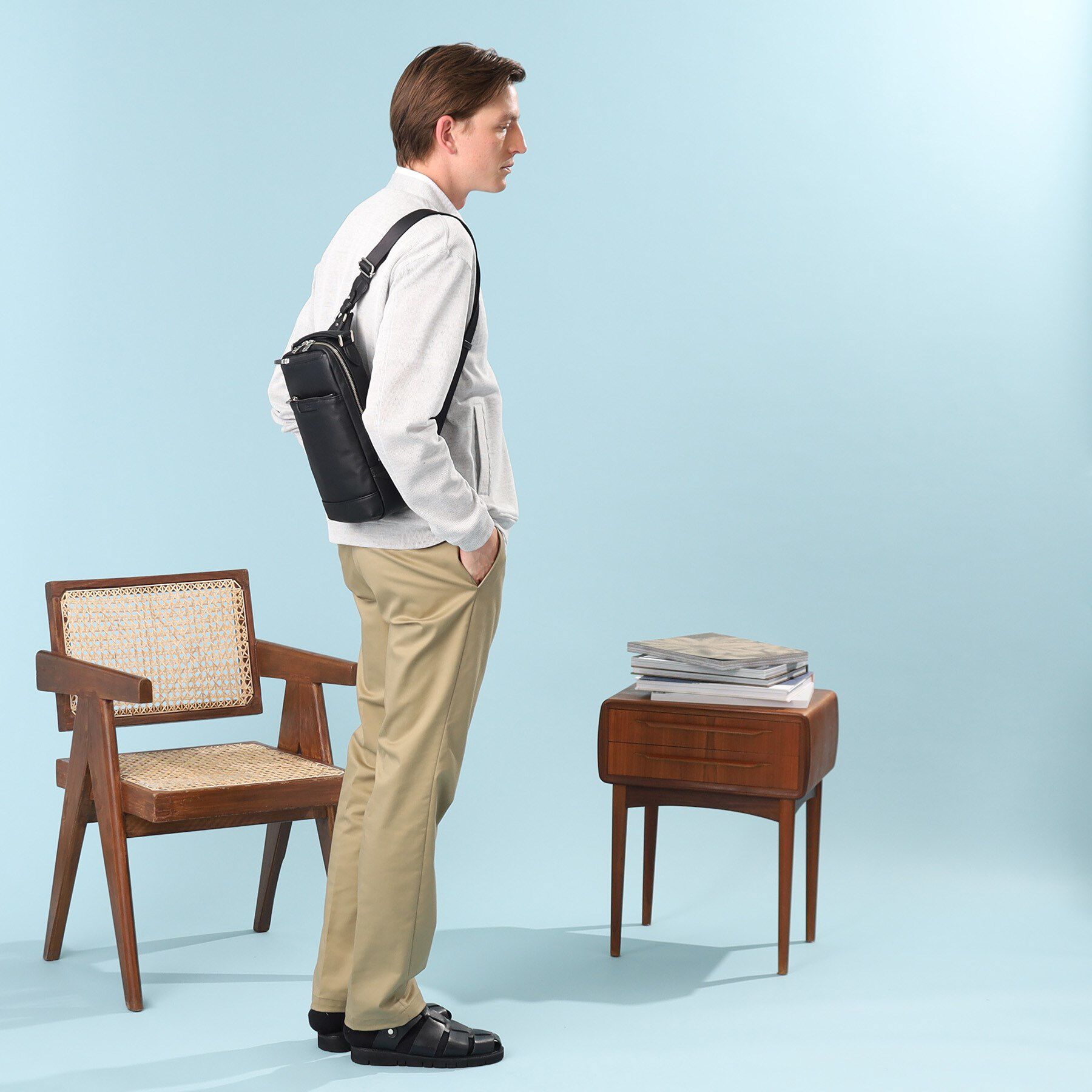 TAKEO KIKUCHI「薄マチ スマート 大人　ワンショルダーバッグ」|ショルダー・メッセンジャー|