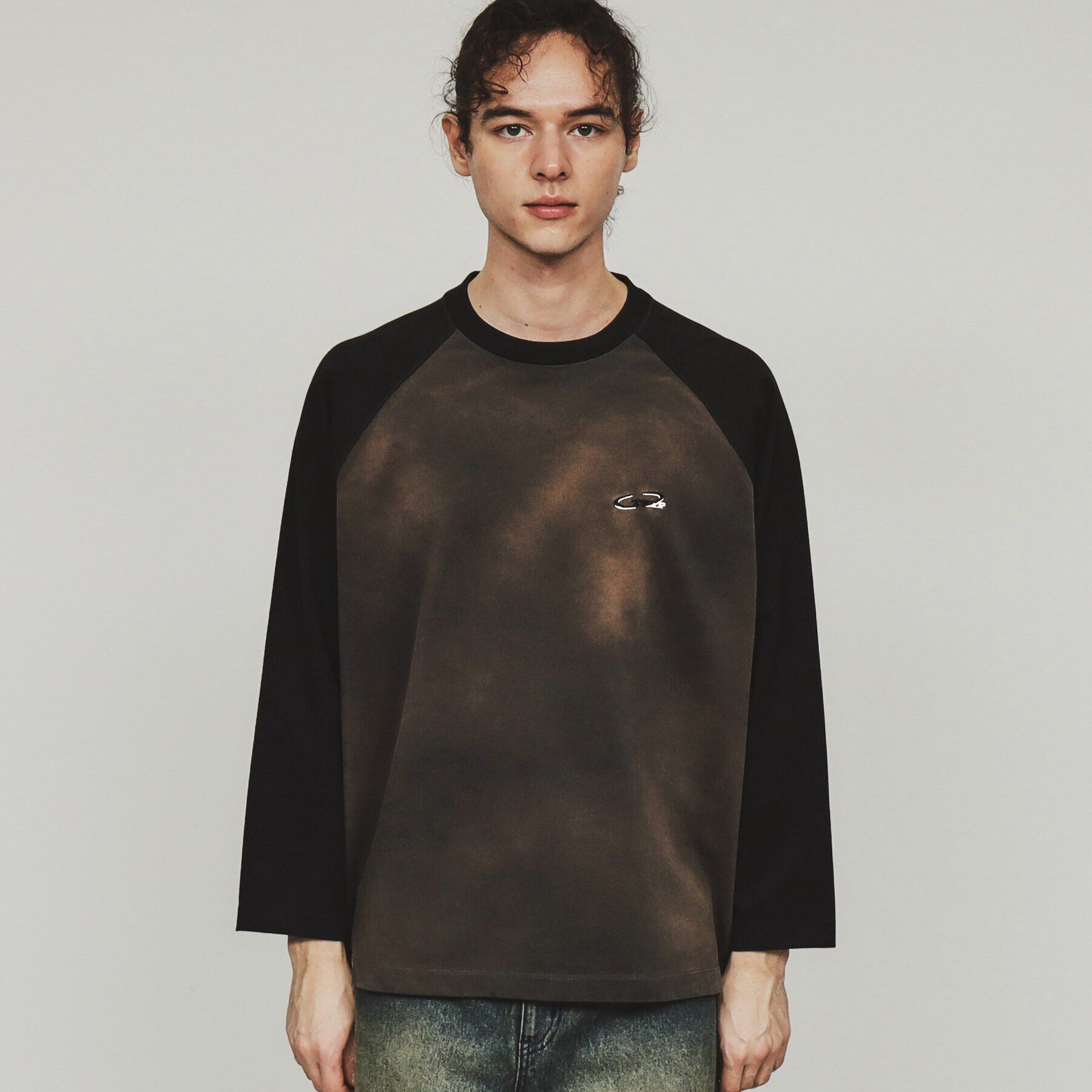 tk.TAKEO KIKUCHI「ブリーチラグランスリーブTシャツ」|Tシャツ・カットソー|