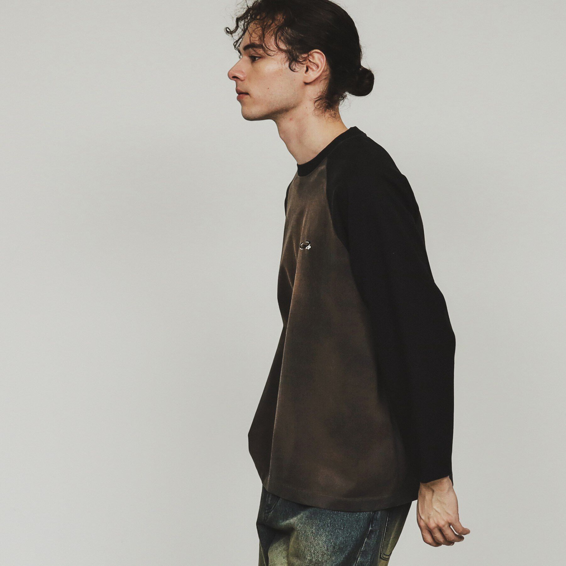 tk.TAKEO KIKUCHI「ブリーチラグランスリーブTシャツ」|Tシャツ・カットソー|