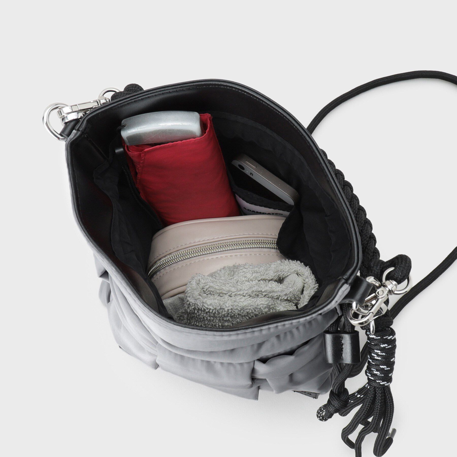 tk.TAKEO KIKUCHI「ADAMPATEK 別注 パテッドイントレ巾着ショルダーバッグ」|ショルダー・メッセンジャー|