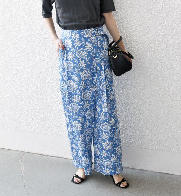 SHIPS any「SHIPS any:〈洗濯機可能〉Les Olivades ボタニカル プリント ベルト ラップ セミワイド パンツ」|その他|ライトブルー