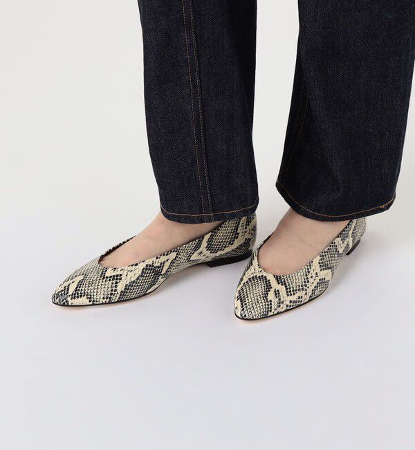 TOMORROWLAND GOODS「Aeyde Ellie Almond-Toe フラットシューズ」|バレエシューズ|