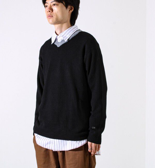 GLOSTER「【配色リブが映える大人ニット】GR刺繍 浅Vネックプルオーバーニット」|ニット・セーター|
