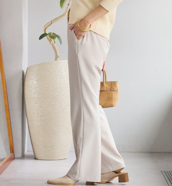  「【褒められシルエット】イージーフレアパンツ」|チノ|