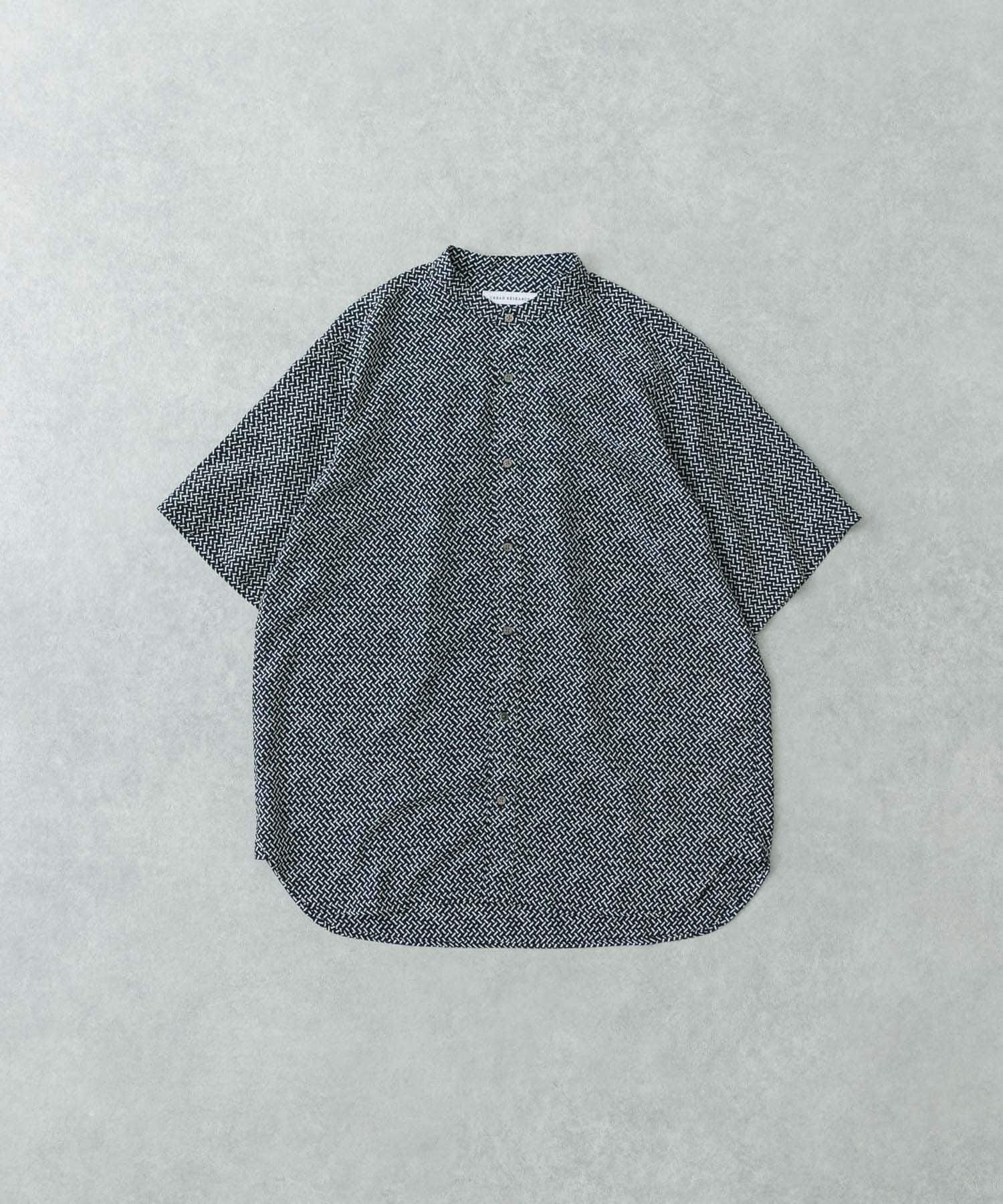 URBAN RESEARCH「PRINT BAND COLLAR SHIRTS」|シャツ・ブラウス|