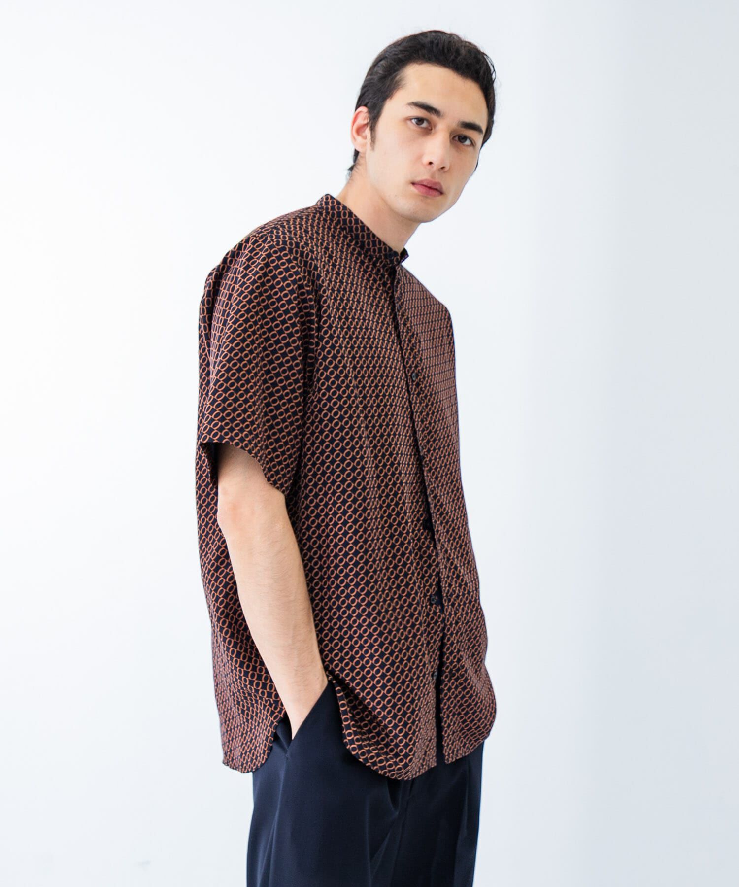 URBAN RESEARCH「PRINT BAND COLLAR SHIRTS」|シャツ・ブラウス|