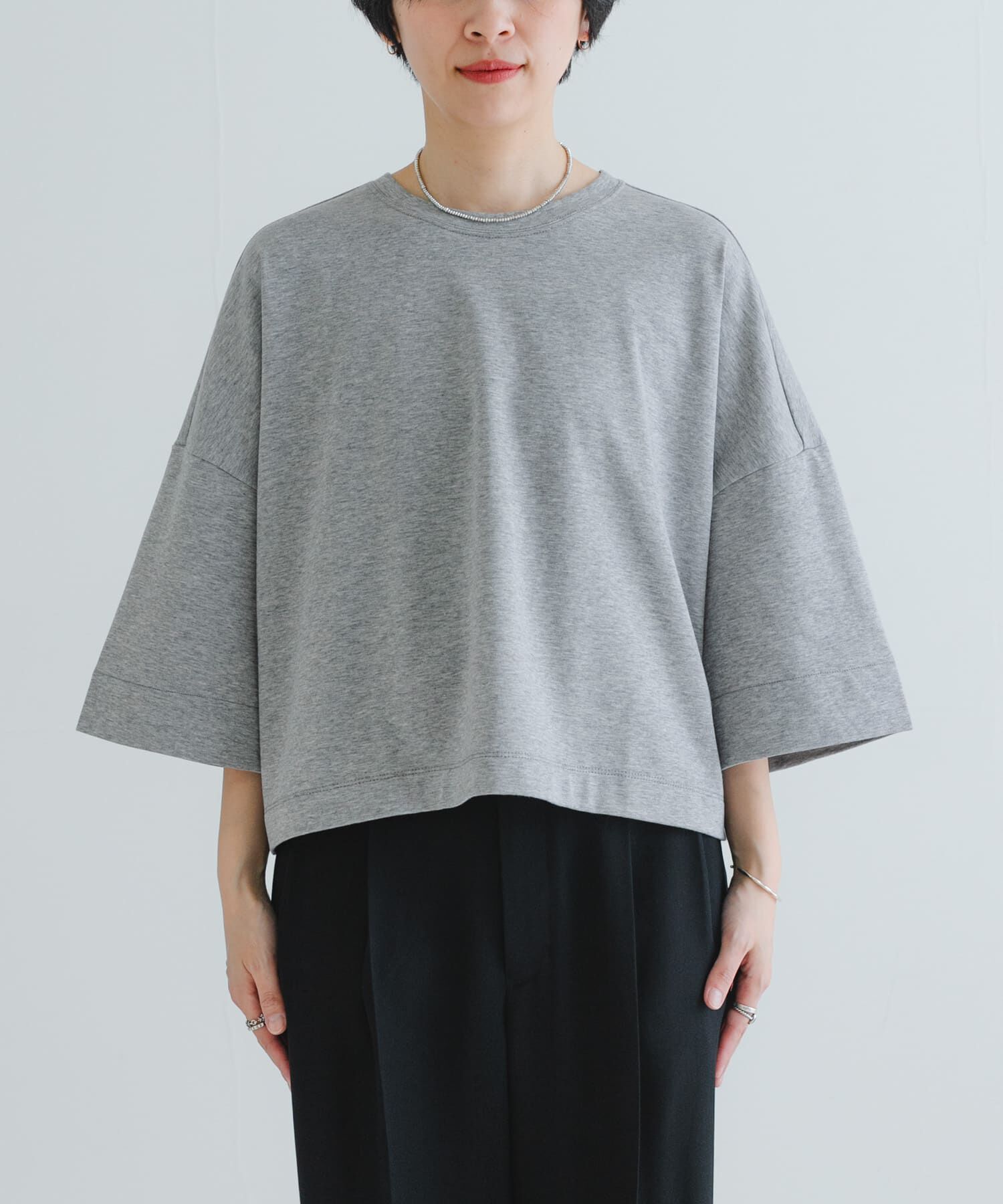 URBAN RESEARCH「ショート丈ハーフスリーブカットソー」|Tシャツ・カットソー|