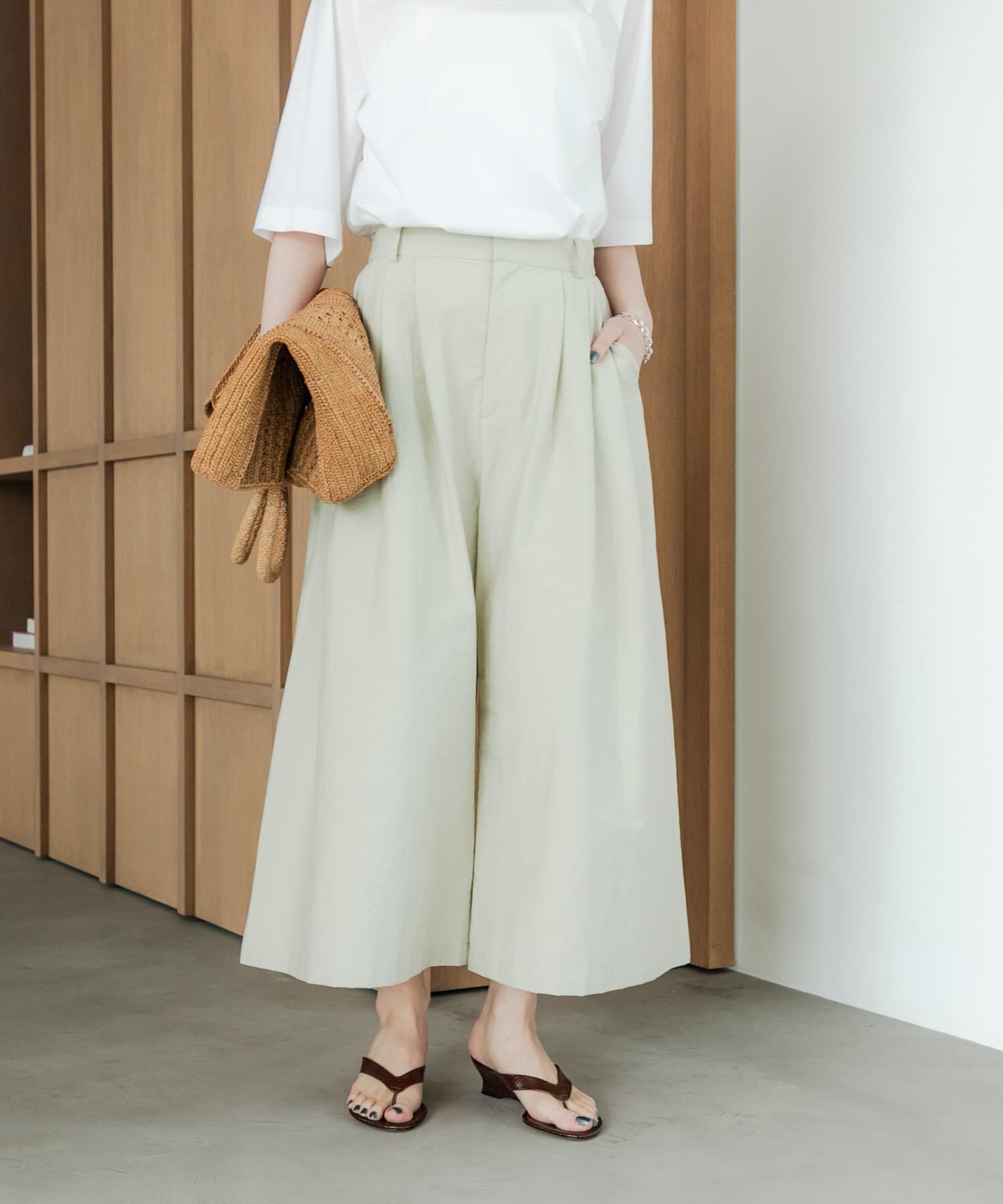 URBAN RESEARCH「『2サイズ展開』コットンナイロンタックワイドパンツ」|その他|