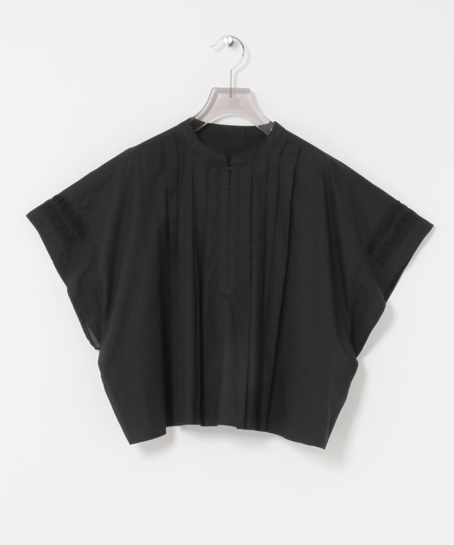 URBAN RESEARCH「ハーフスリーブタックショートシャツ」|シャツ・ブラウス|