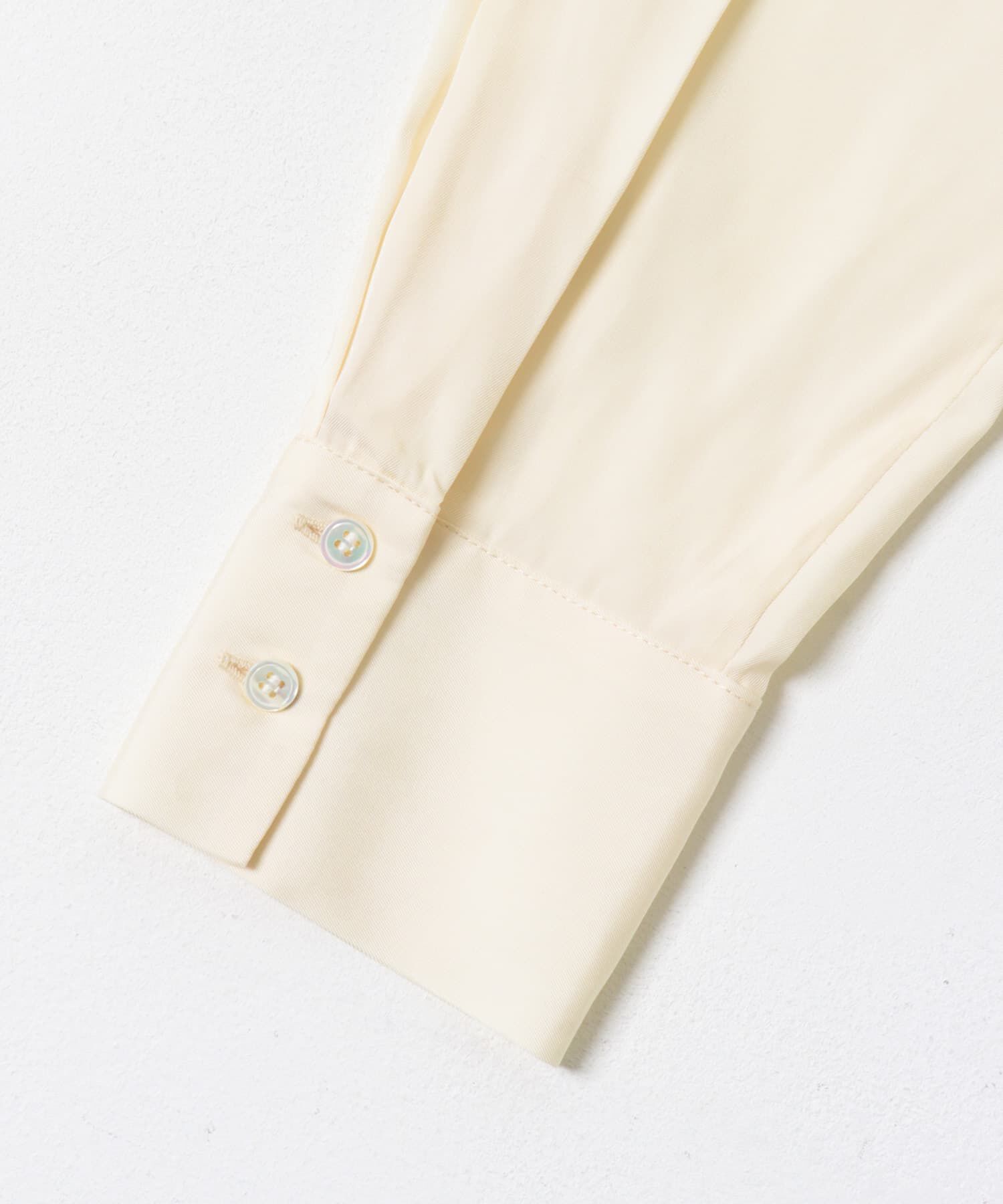 URBAN RESEARCH「レギュラーカラーシルキーシャツ」|Tシャツ・カットソー|