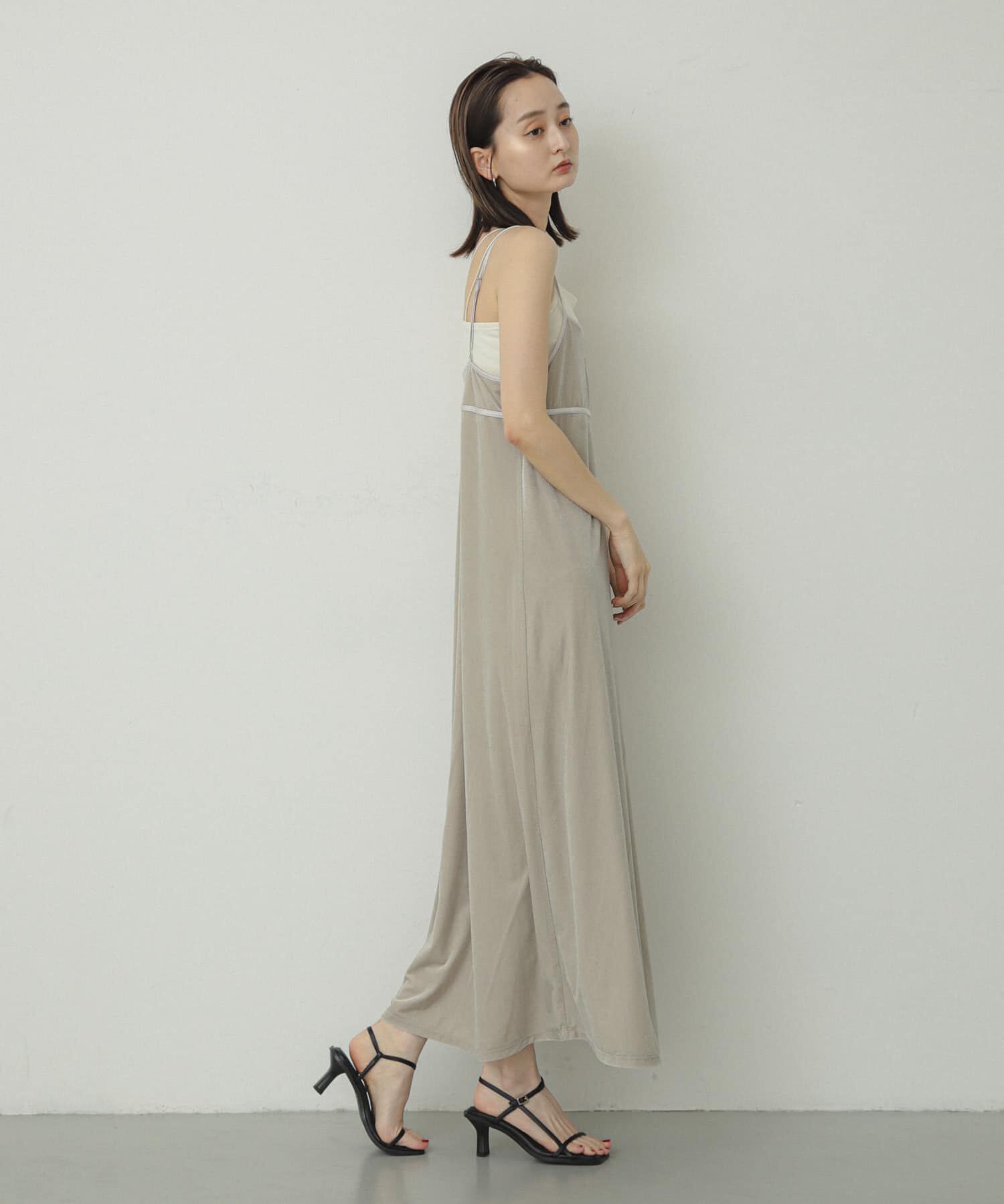 SENSE OF PLACE by URBAN RESEARCH「フロントスリットベロアキャミワンピース」|ワンピース|