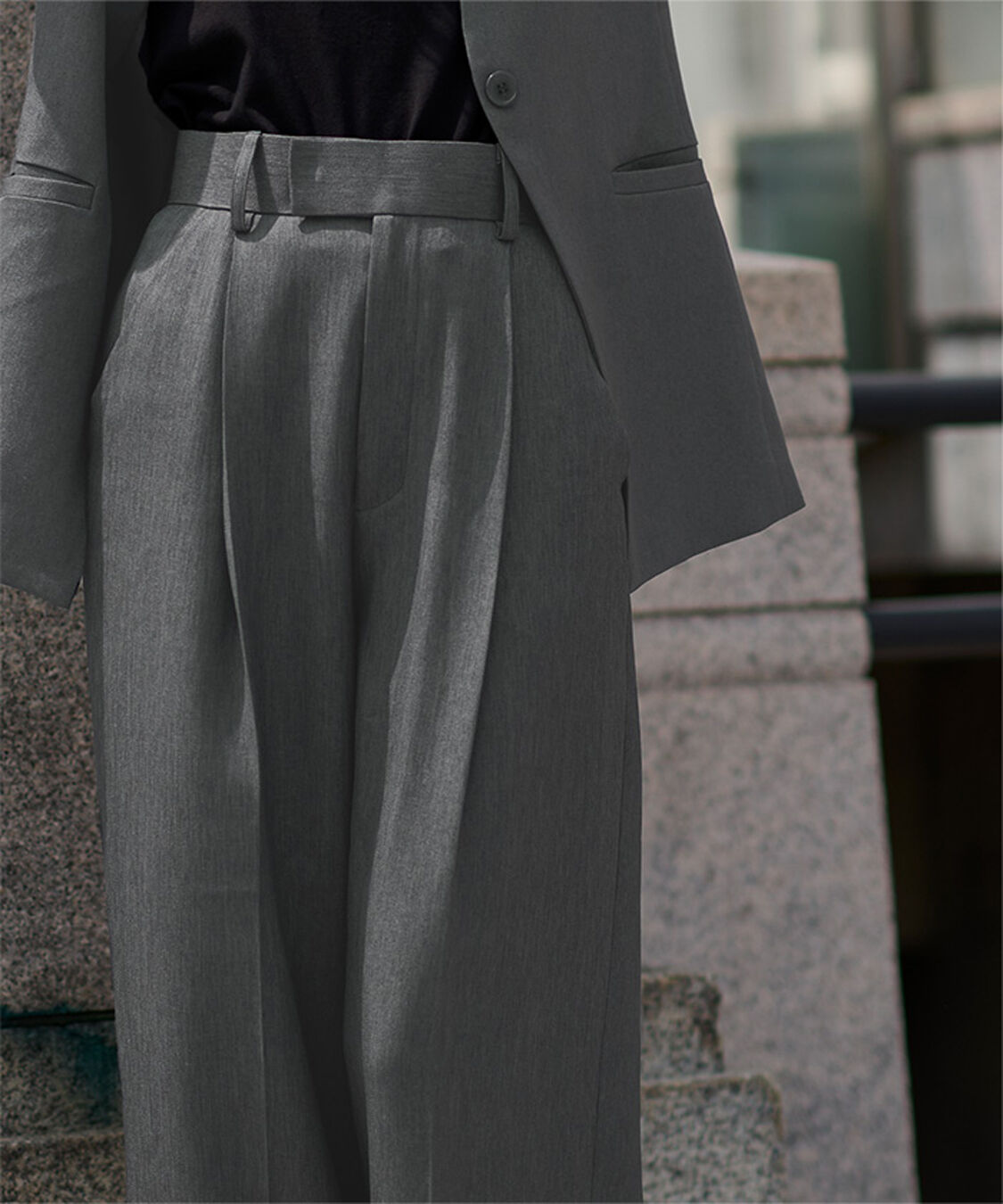 ur's「美シルエットワンタックワイドパンツ」|スラックス|