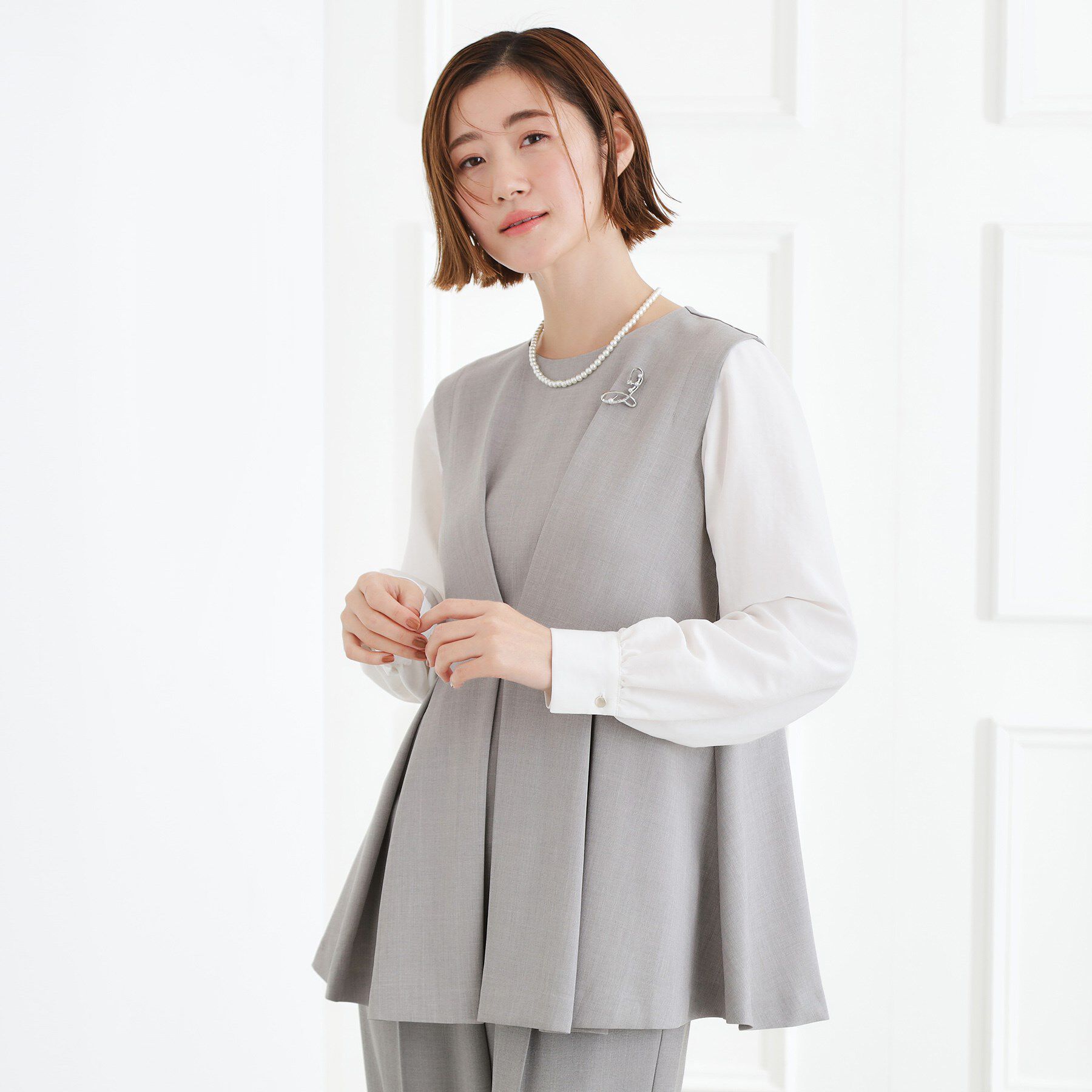 grove「【マシンウォッシュ/防シワ】袖ドッキングペプラムブラウス【着回しカセット】」|シャツ・ブラウス|